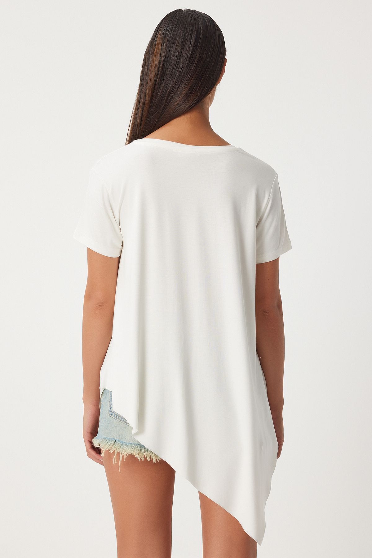 Woman White Asymmetric Viscose Knitting T-Shirt EN00599