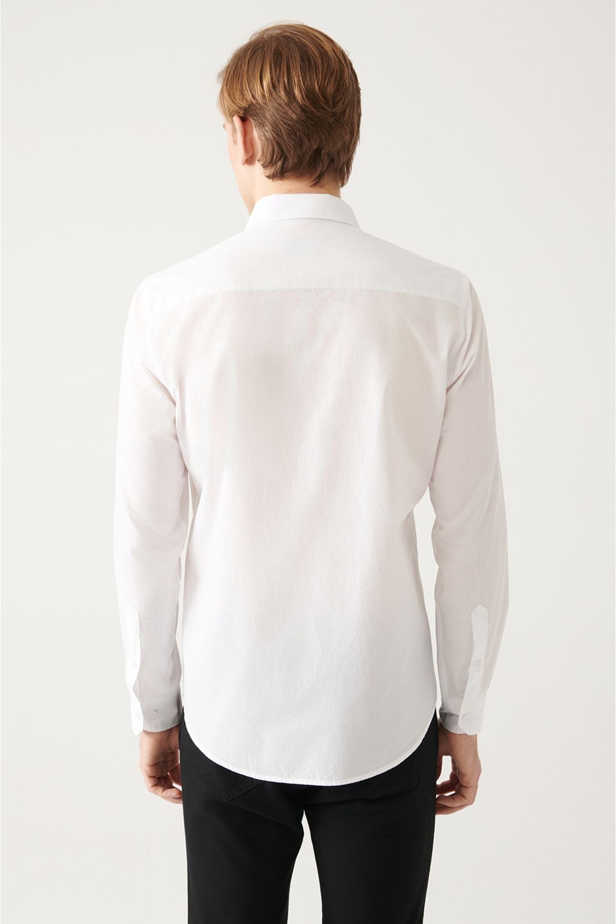 Men's white button collar basic 100 %cotton shirt B002030