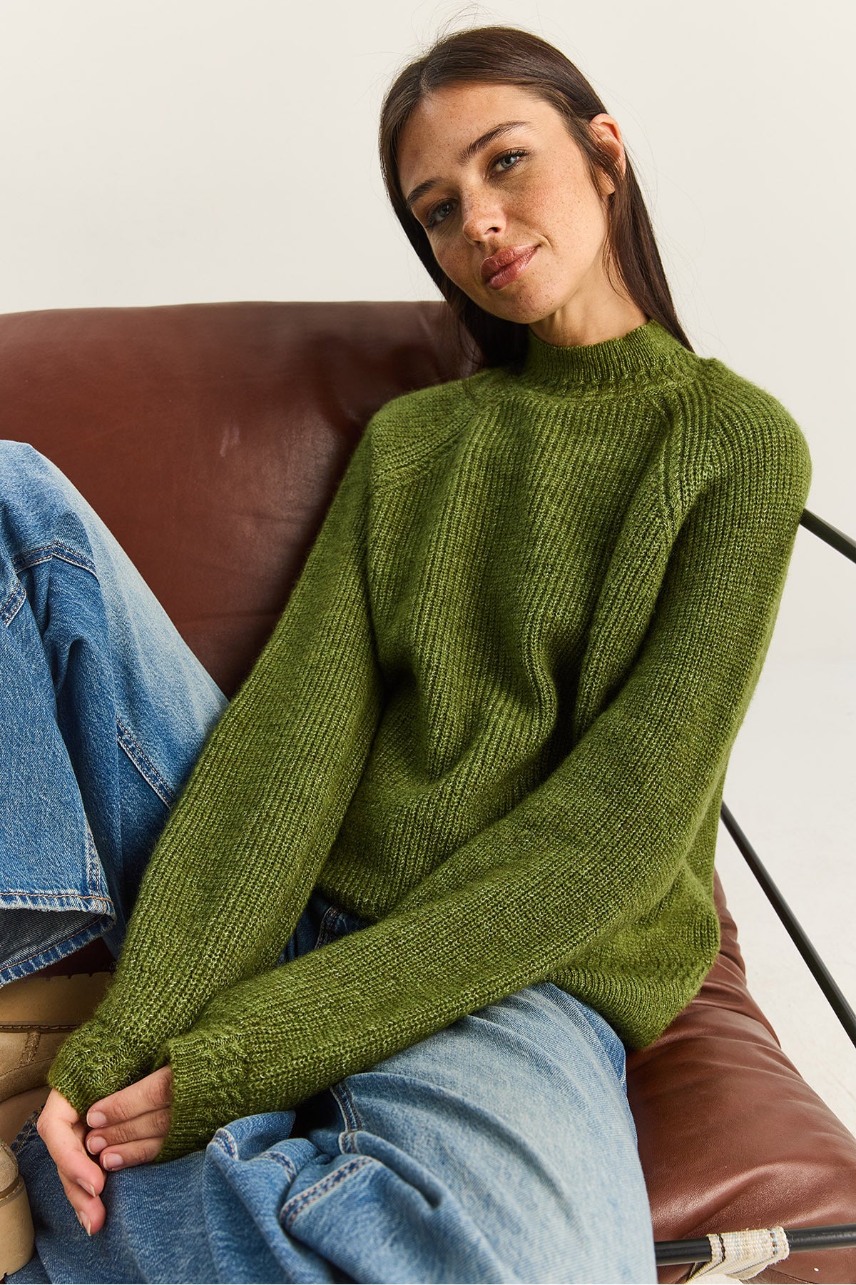 Women's Crew Neck Raglan Sleeve Knitted Patterned Soft Textured Knitwear Sweater 20251108