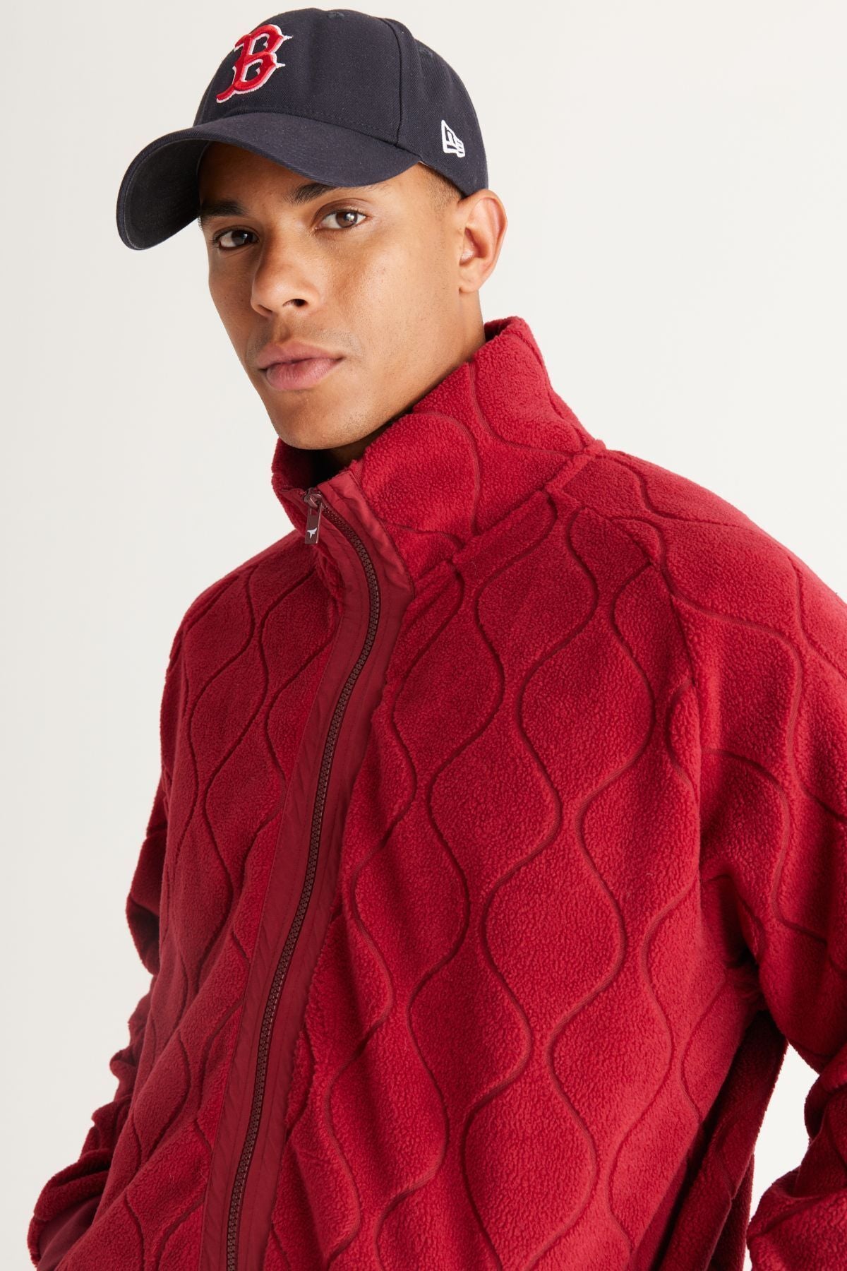 Men's burgundy oversize with plenty of cuts upright collar jacquard polar sweatshirt