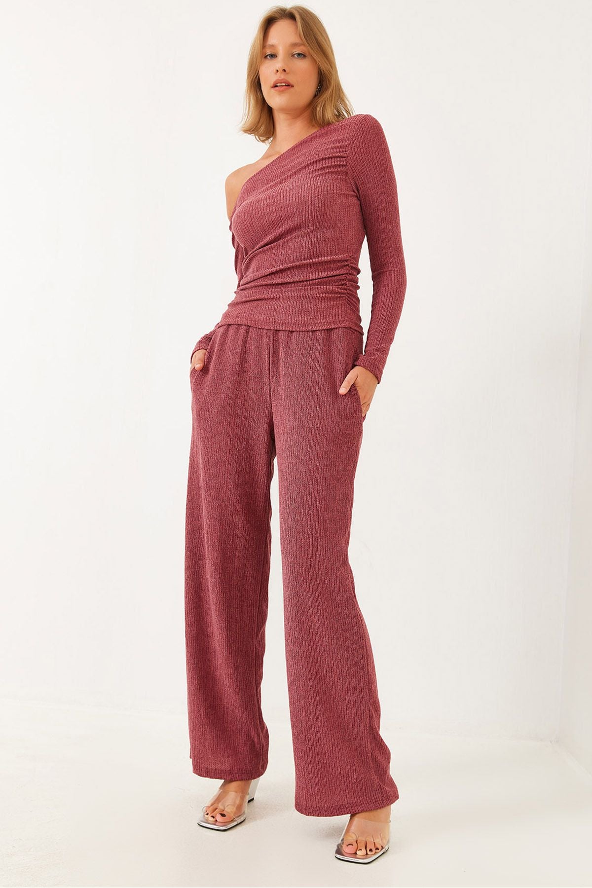 Female asymmetric collar lower upper team 60251832