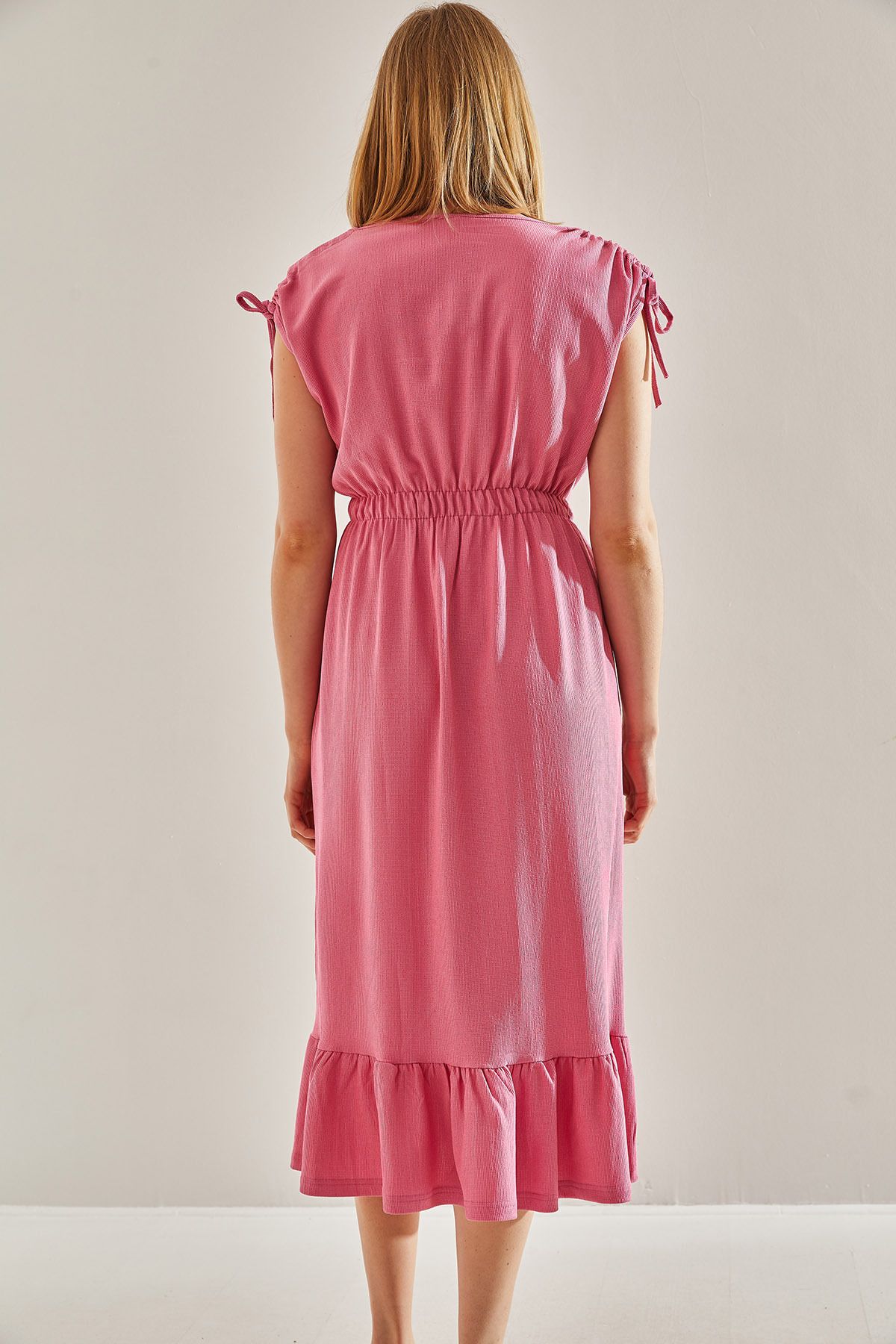 Woman Pink Shoulder and Waist Shirred Skirt Ruffled V -Neck Dress 60251003