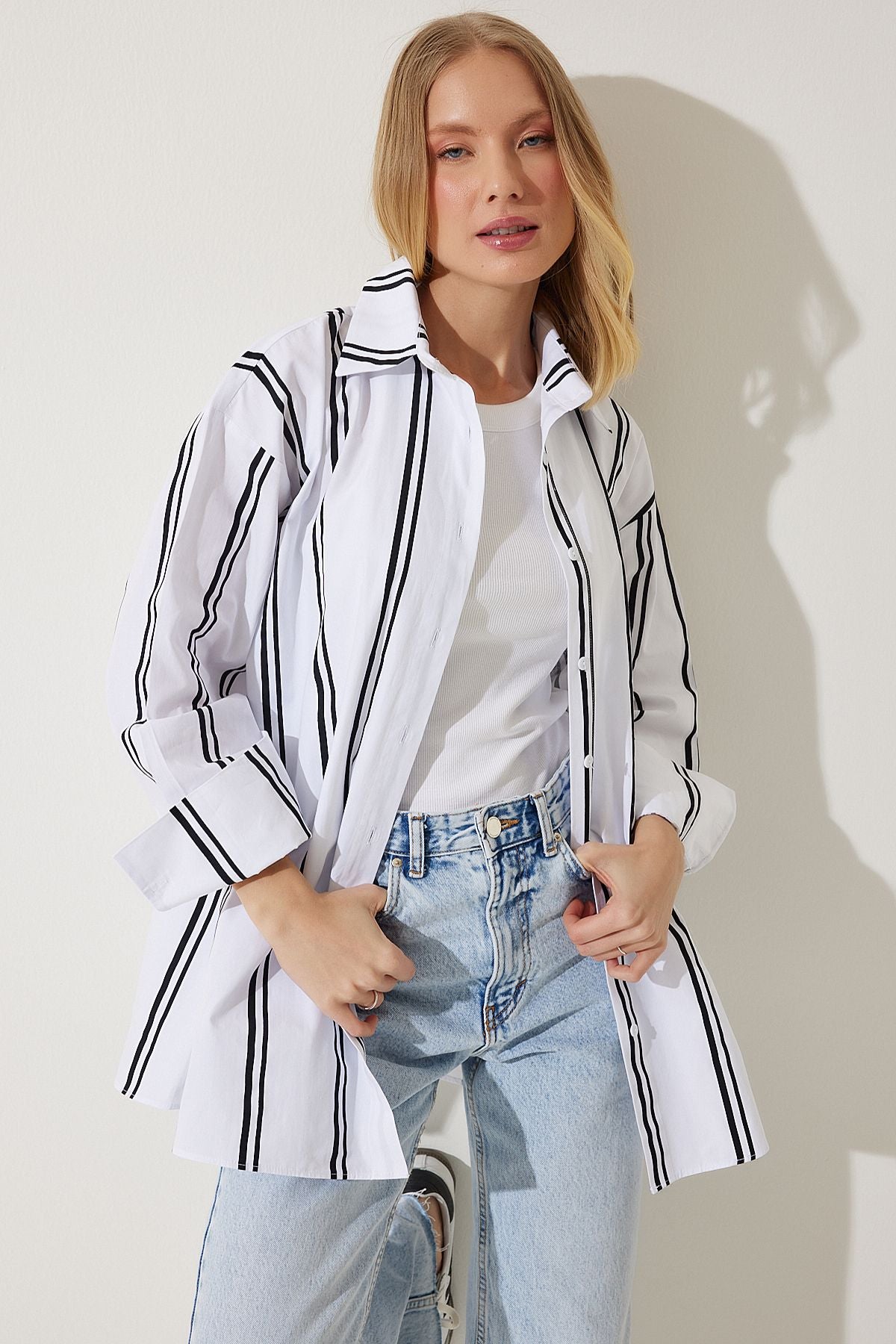 Woman White Black Striped Oversize poplin shirt BP00154