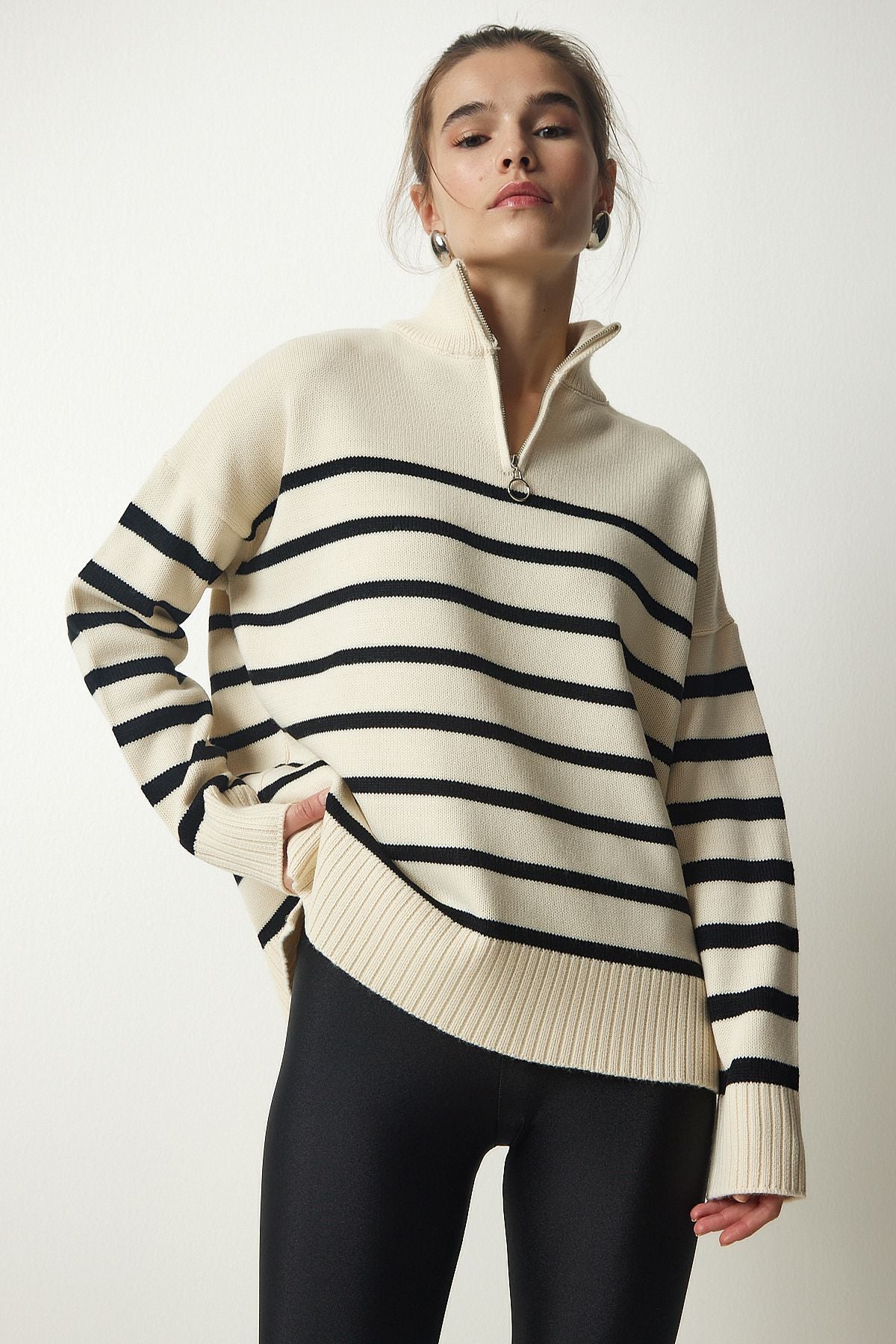 Women's Cream Black Zippered Neckline Triko Sweater PF00045