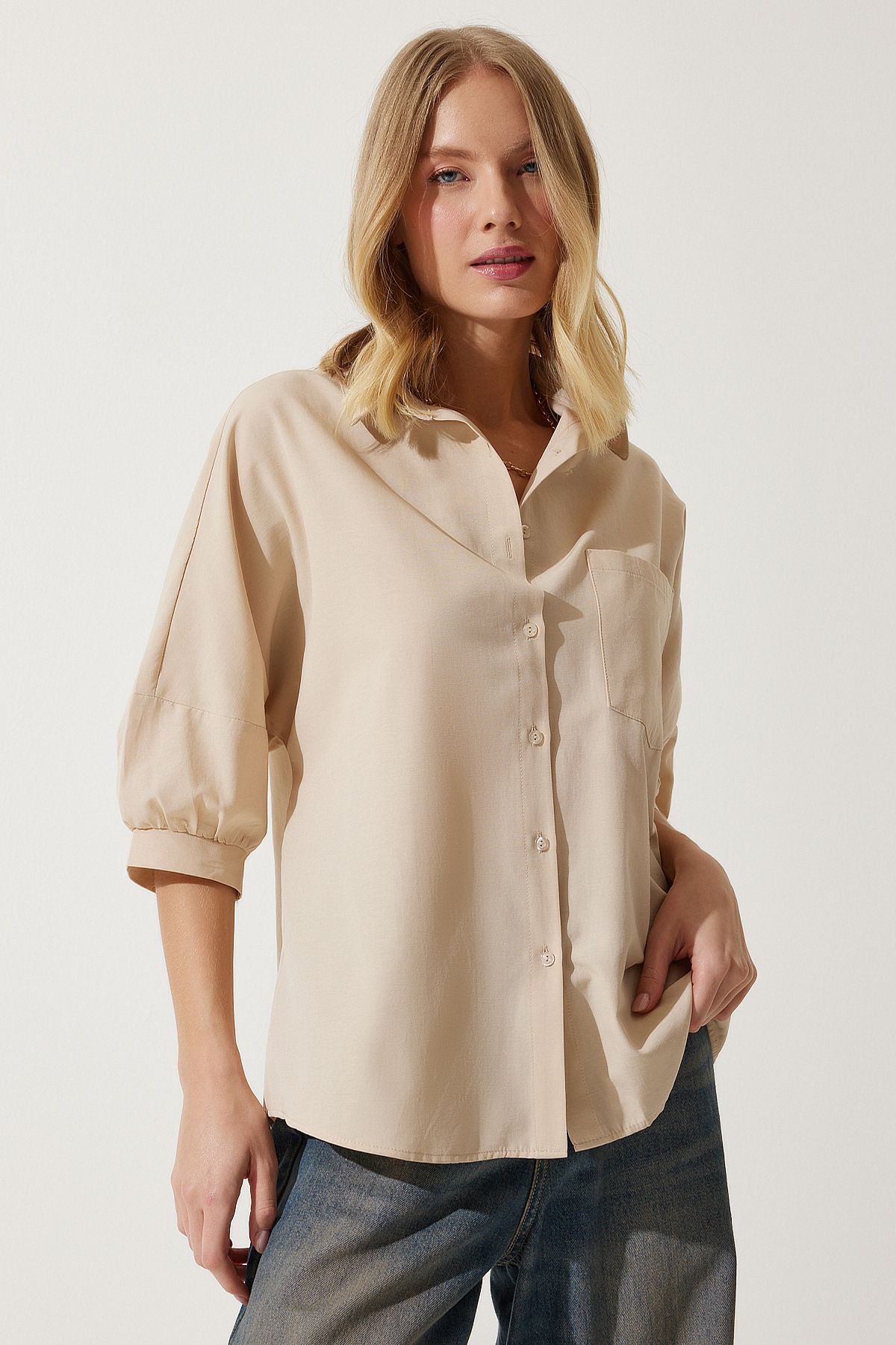 Women's Cream Balloon Sleeve Poplin Shirt DD01308