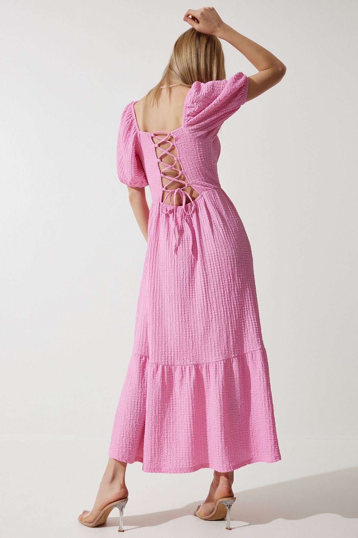 Woman pink heart collar textured summer knitted dress ub00050