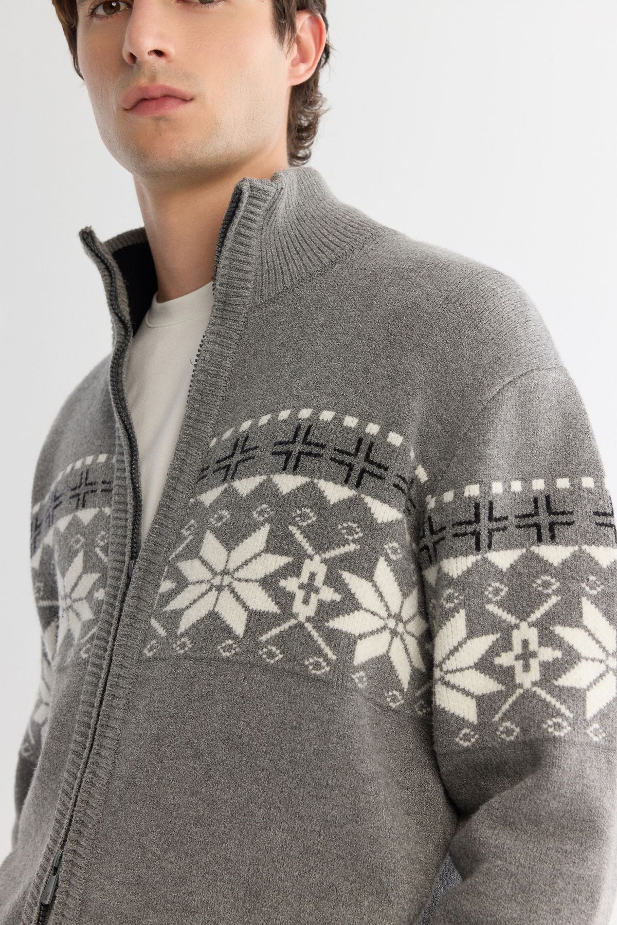 Men's gray upright collar zipper patterned knitwear cardigan A42y5177