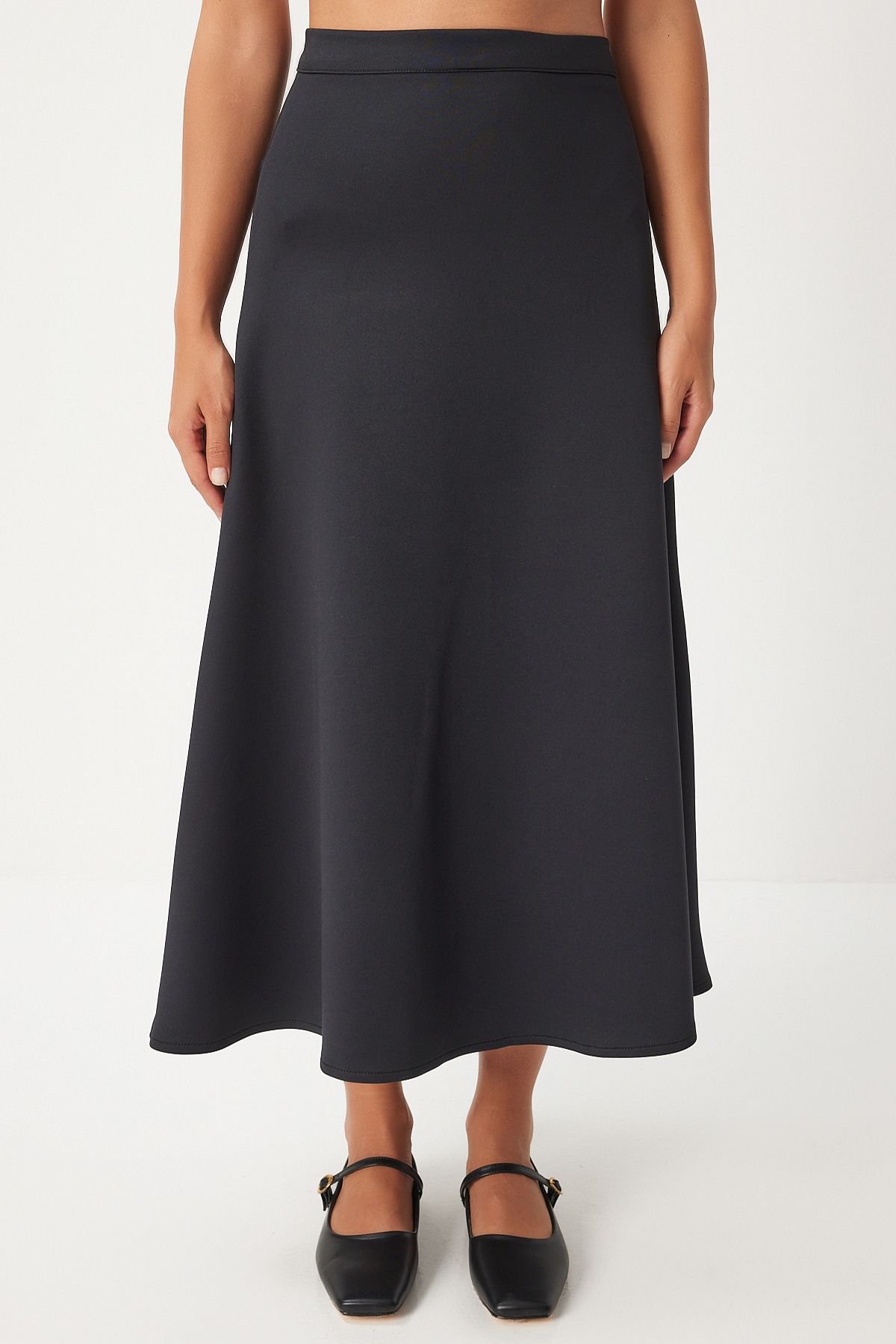 Woman Black A Cut Abundant Skirt to00148