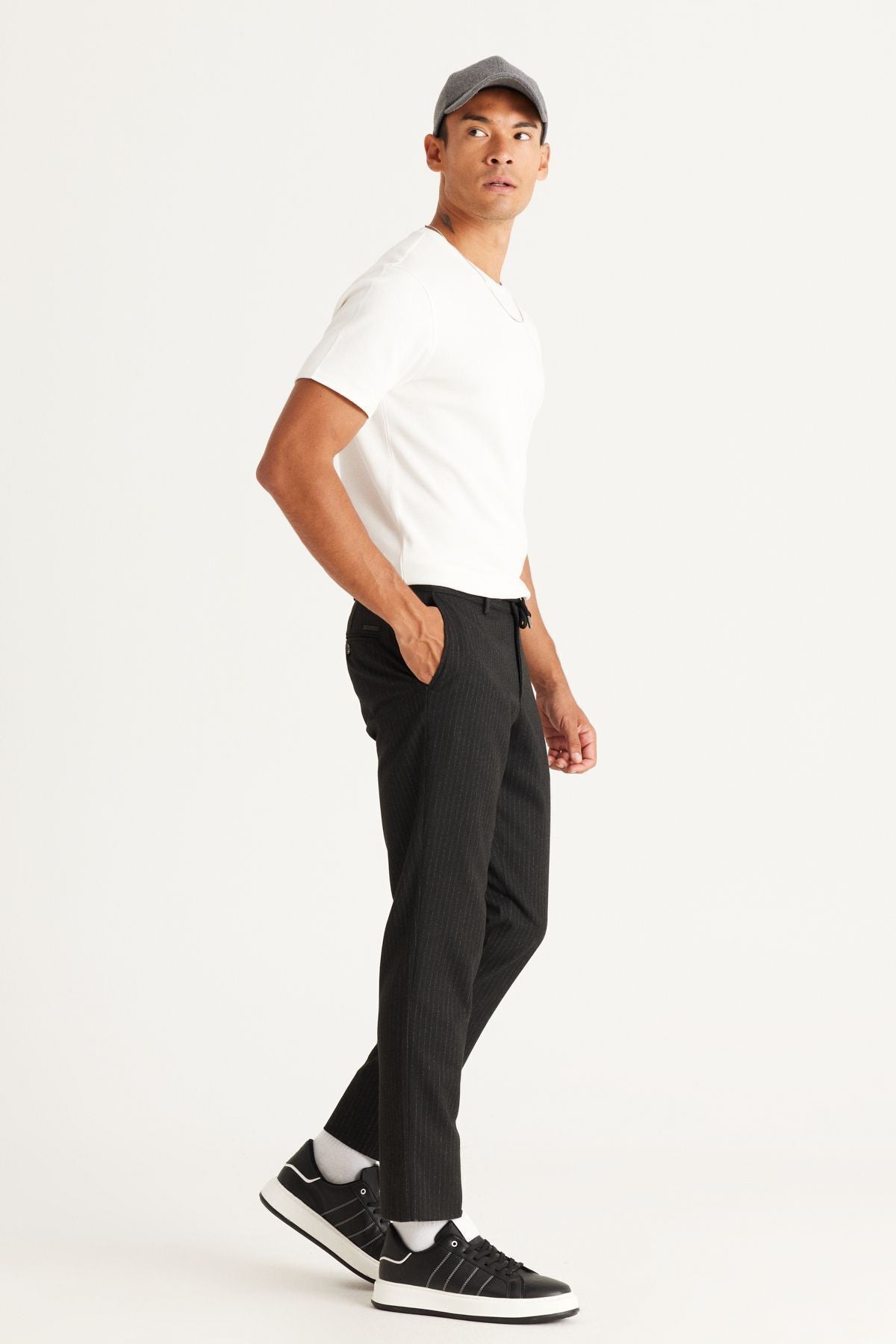 Men's anthracite slim fit narrow cutting waist -tied patterned flexible pants