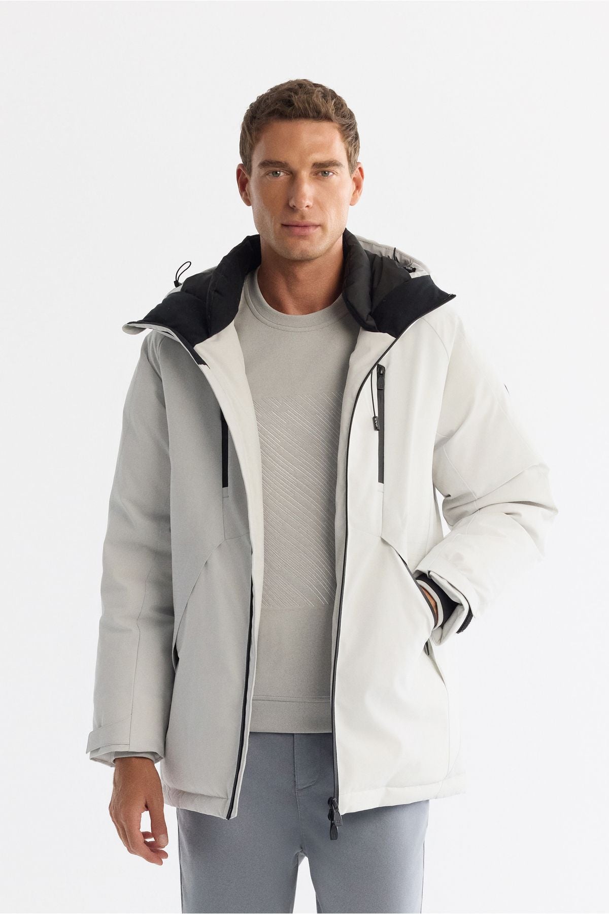 Men's light gray hooded water -driven windproof goose feather Mont A42y6044
