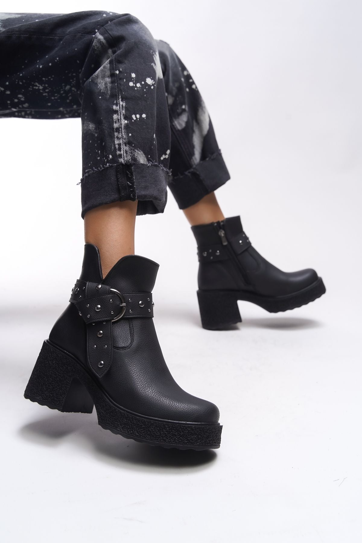 KRİNES Female Heels Bot 00122278 textured black skin