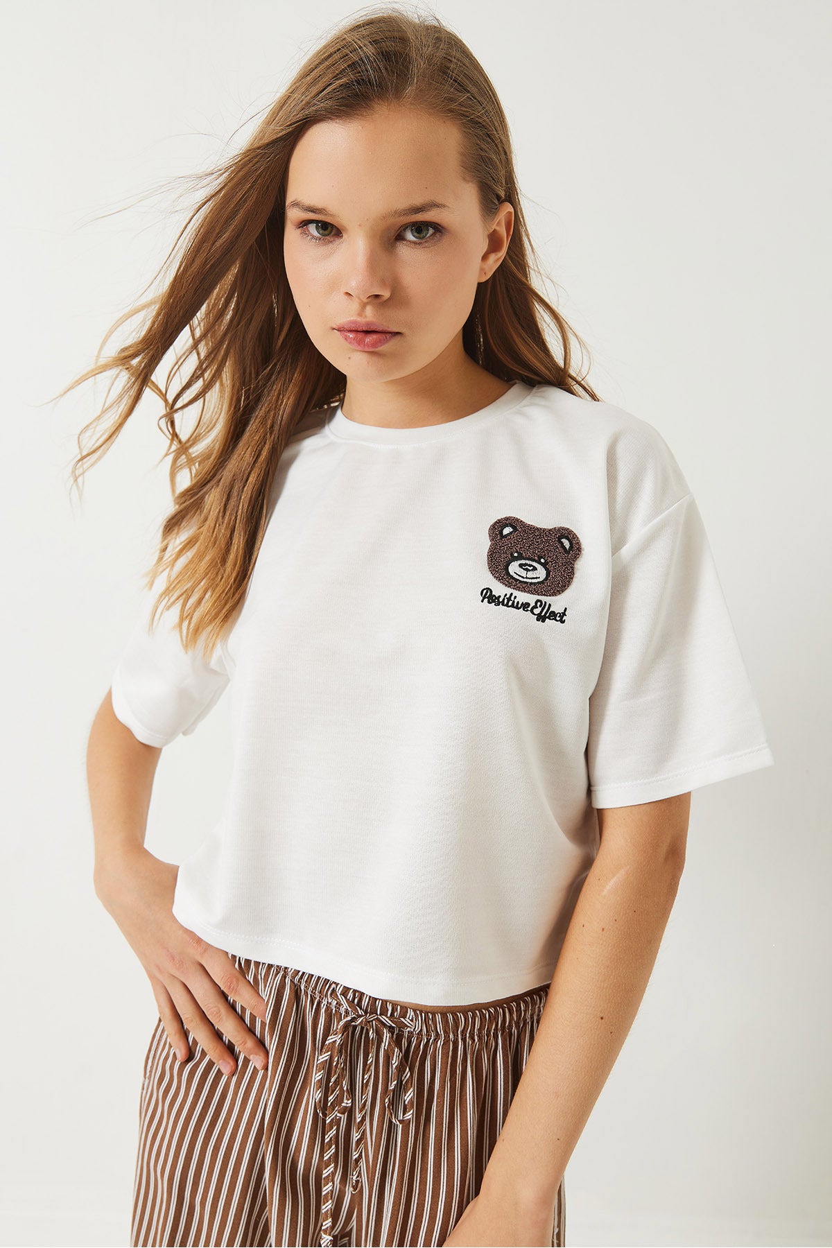 Women's Teddy Embroidered Combed Cotton Crop T-Shirt 3019 60283090