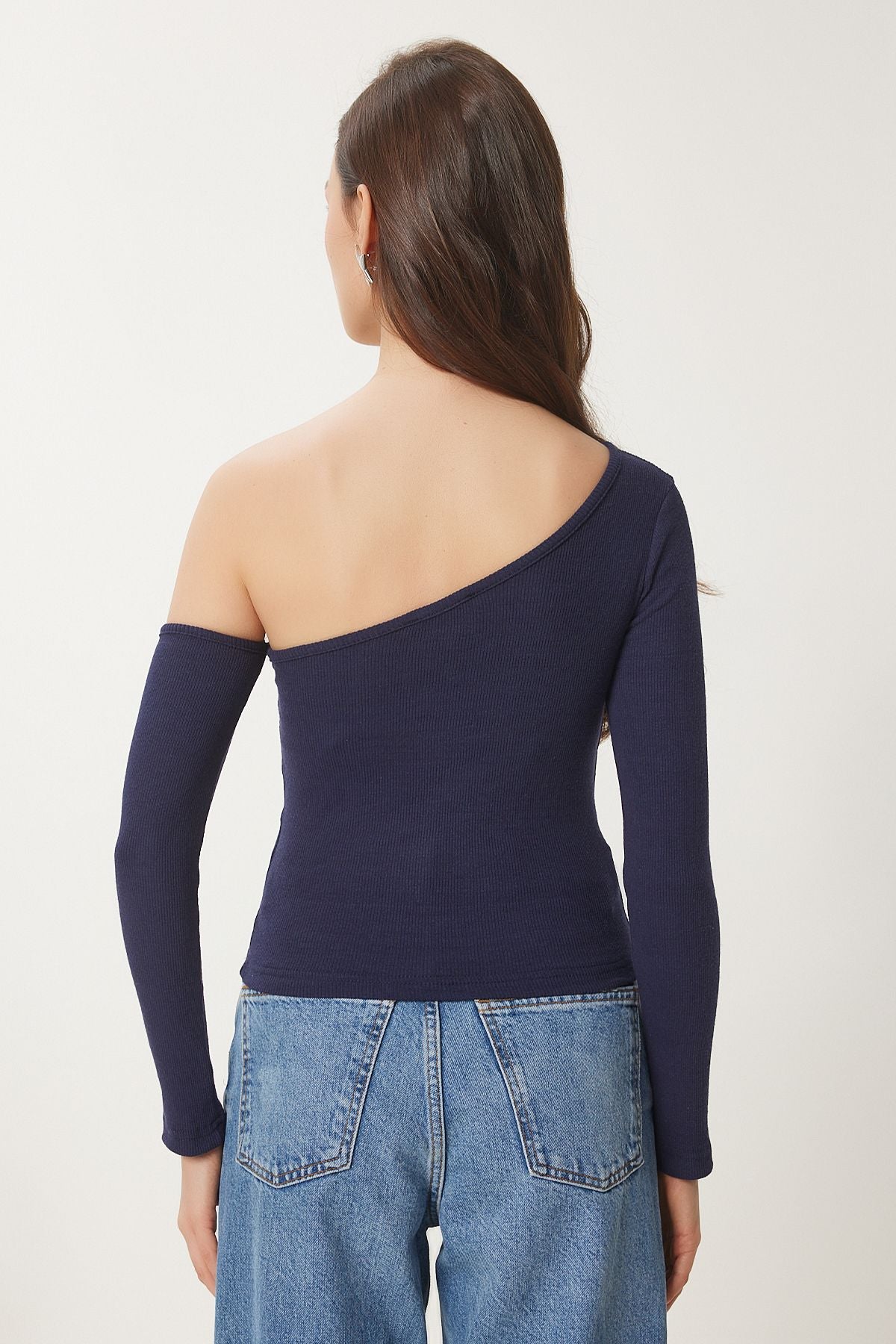 Woman Navy blue open shoulder wick knitted blouse TG00011
