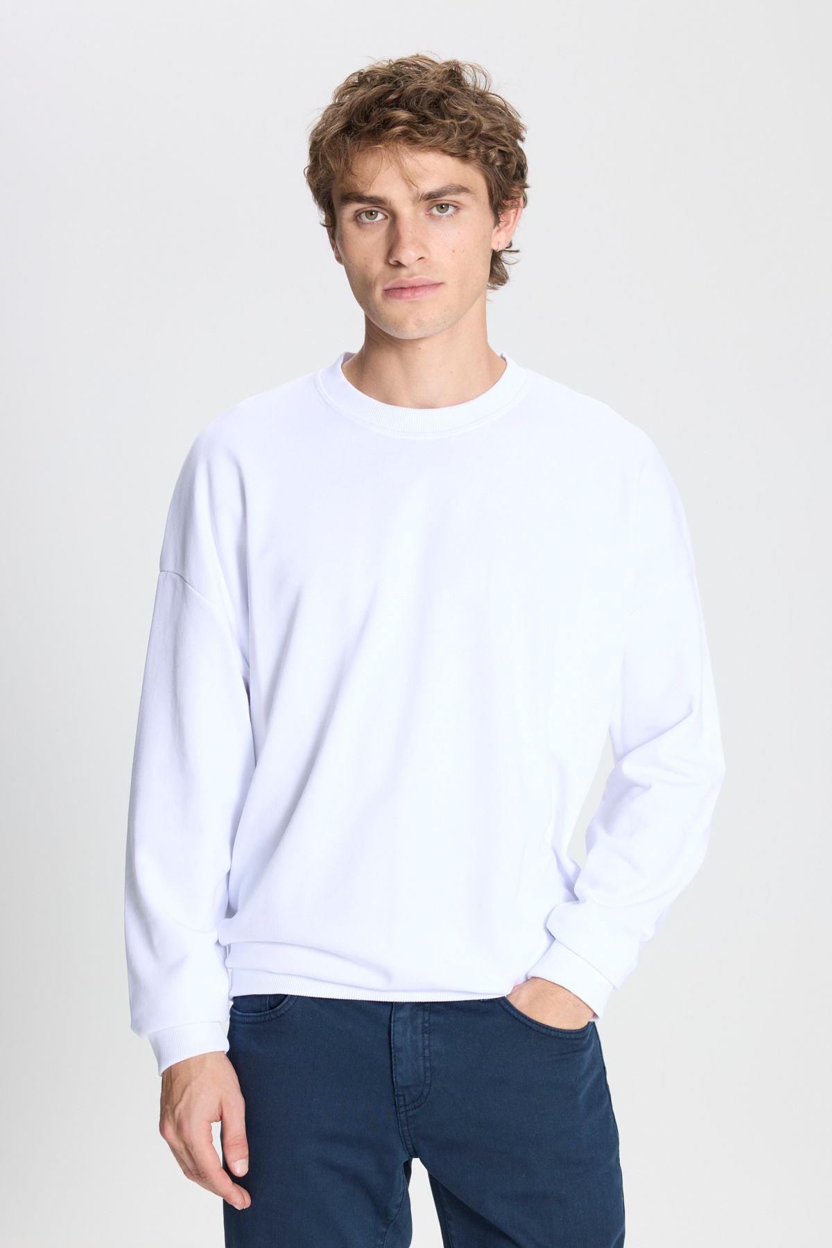 Men's White Oversize Plenty Cutting 3 IP Bicycle Cotton Cotton Sweatshirt