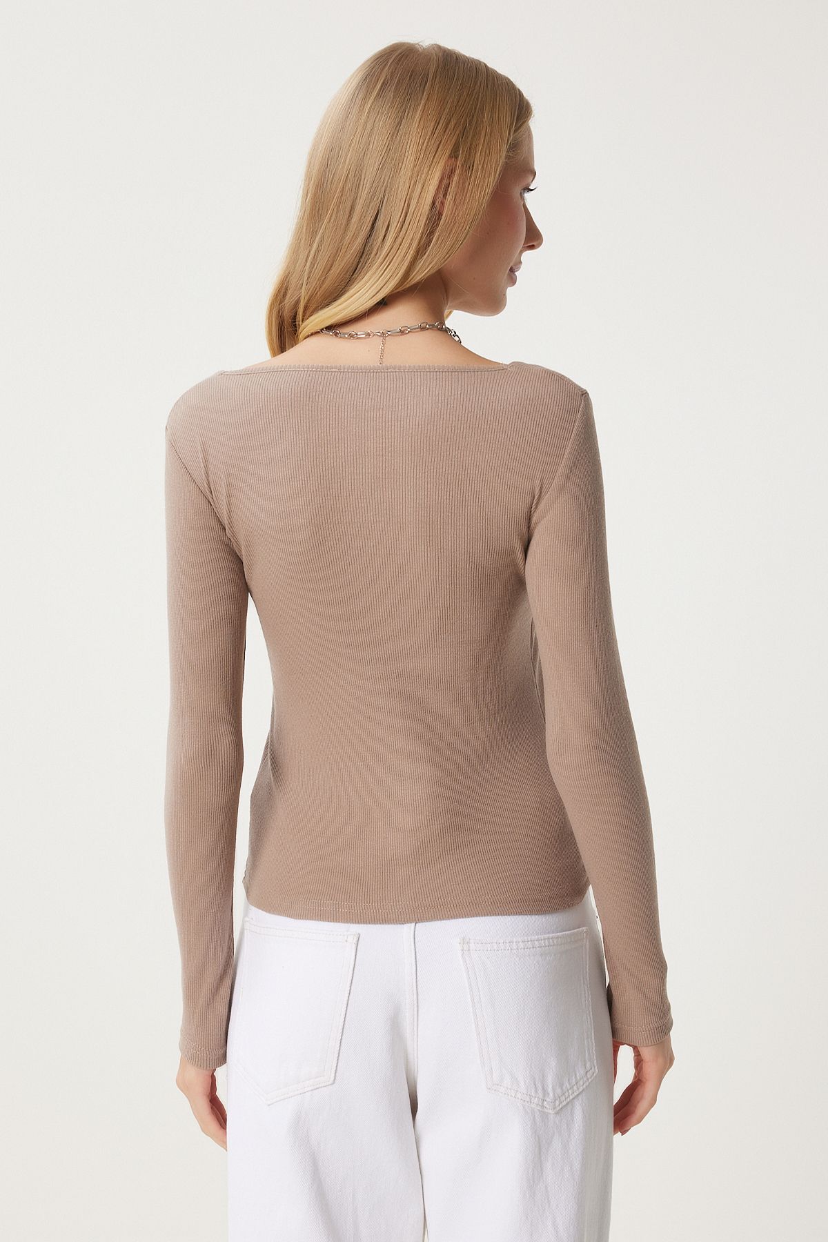 Female Beige Square Collar Wick Knitting Blouse GT00052