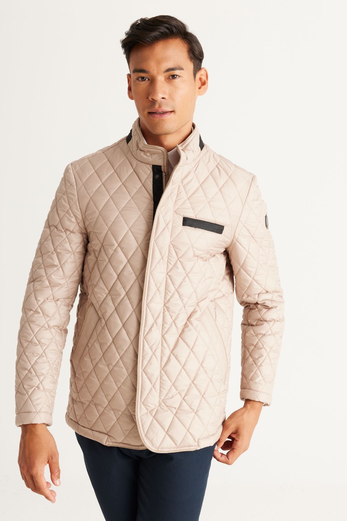 Men's beige standard fit normal cut upright collar quilting patterned coat