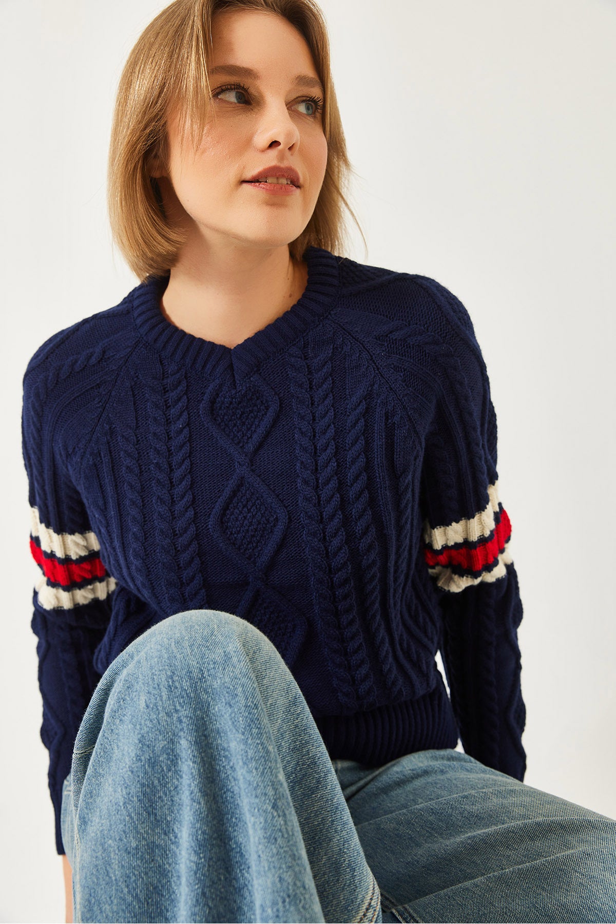 Women's V-Neck Patterned Knitwear Sweater 20246919