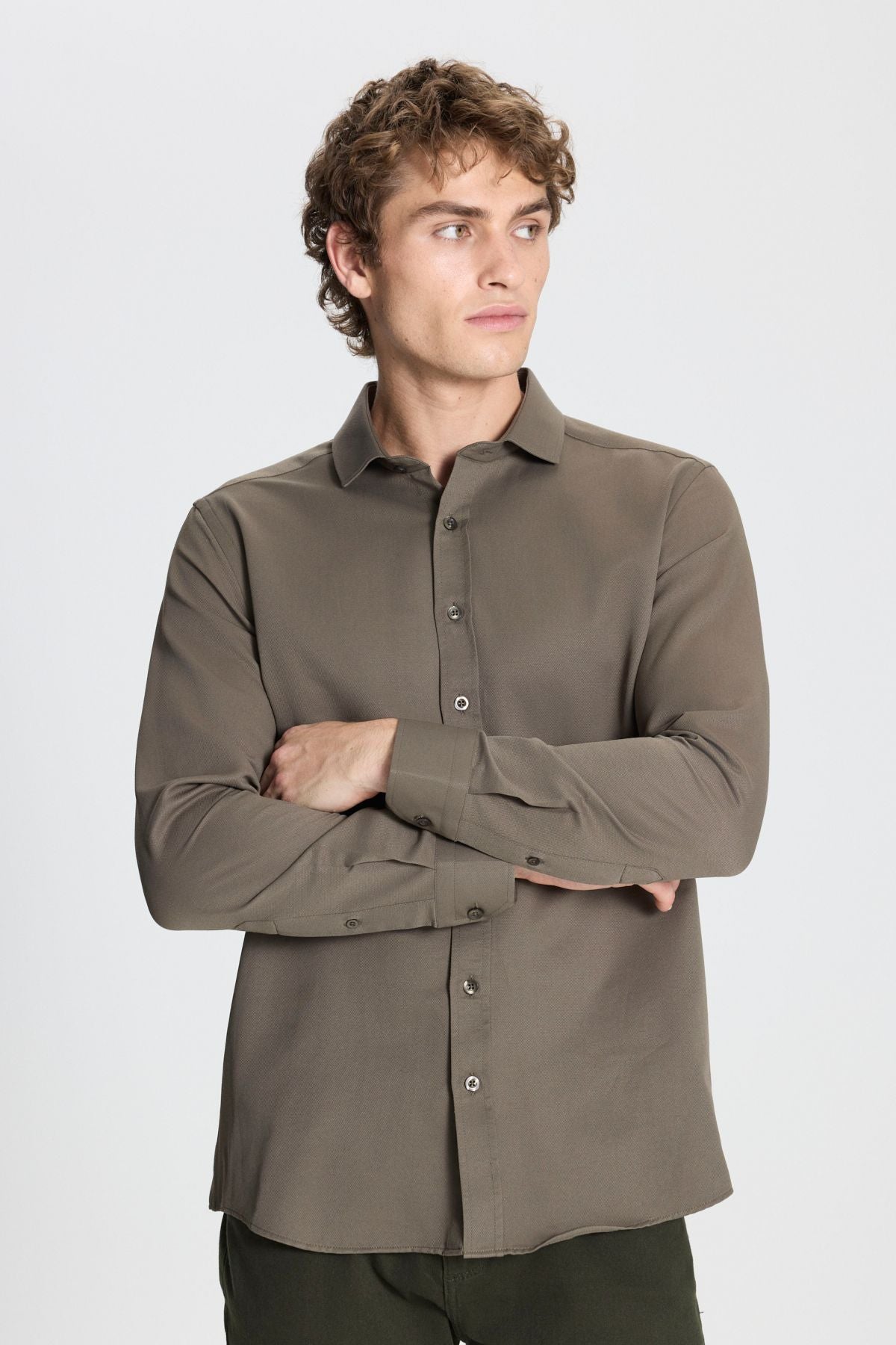 Men's Khaki Easy ironing Slim Fit Narrow Cutting Italian collar Achaequal Shirt