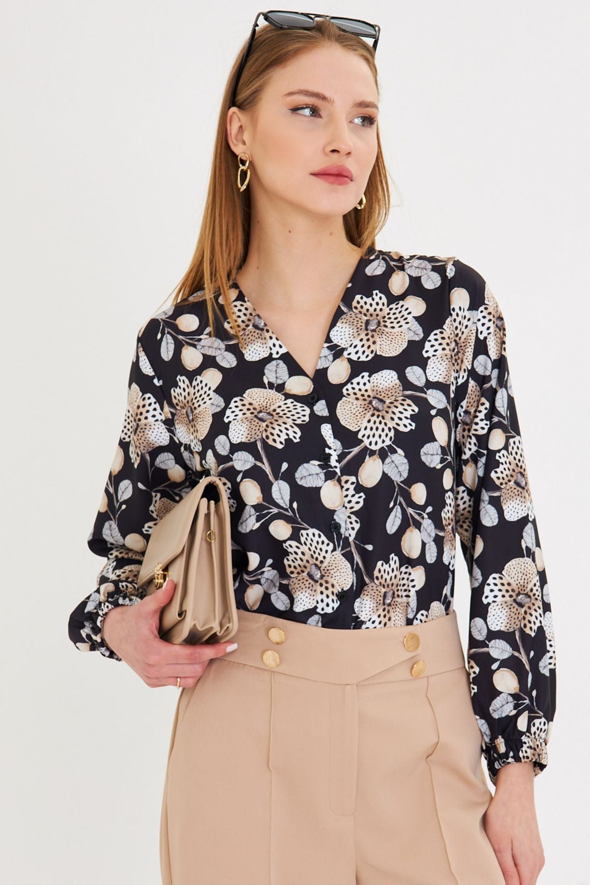 Female Beige Sleeves with rubber patterned shirt ARM-25Y001014