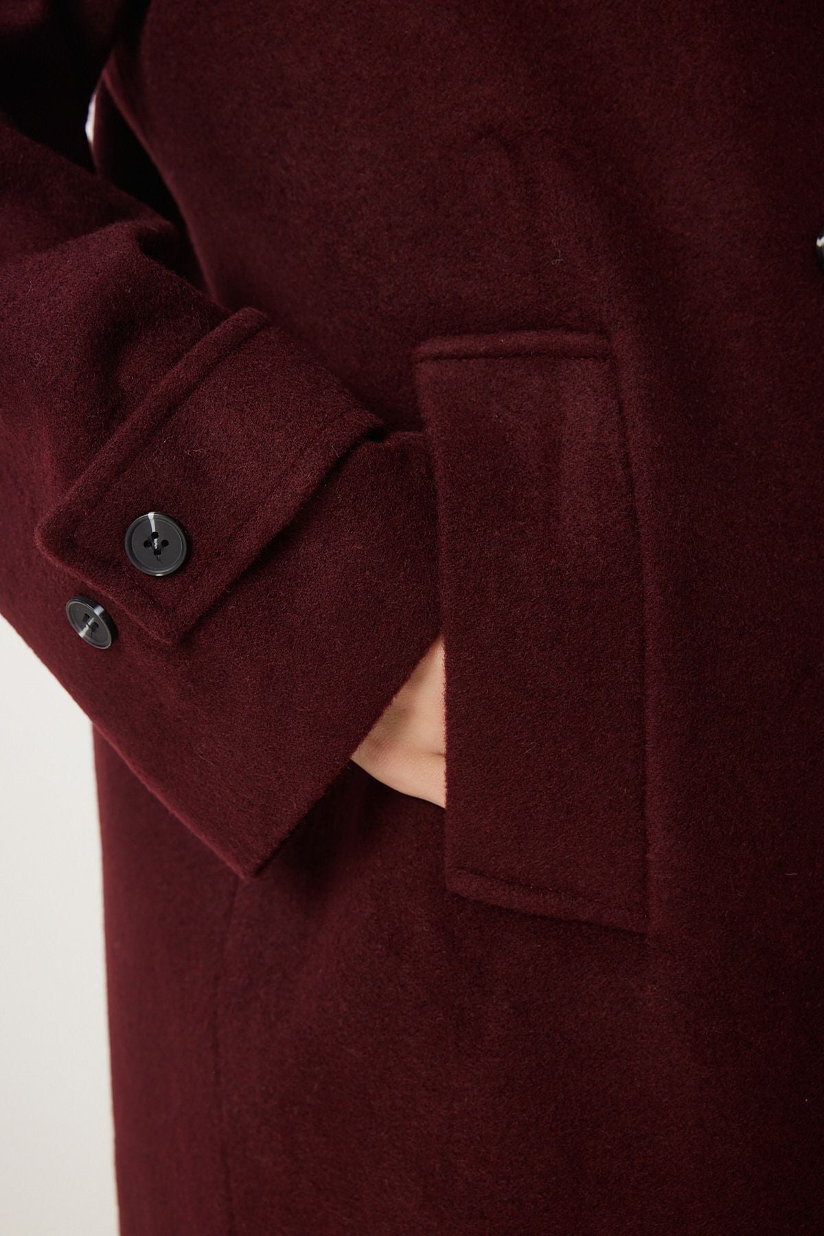 Female Bordeaux Cruishe collar Stamp Coat DP00232