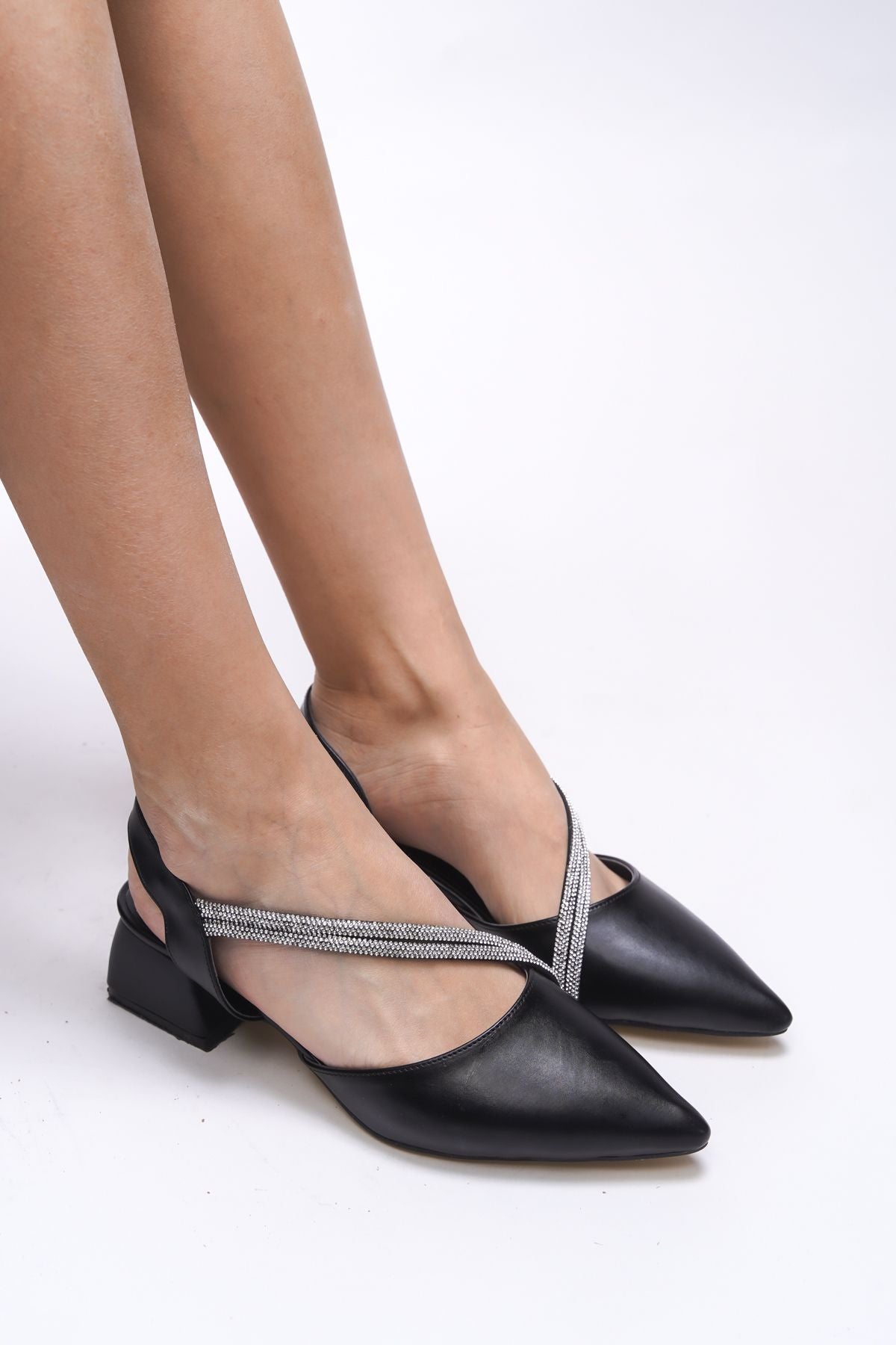 PHAYESHIA WOMEN'S HEEP SHOES 0012112 BLACK SKIN