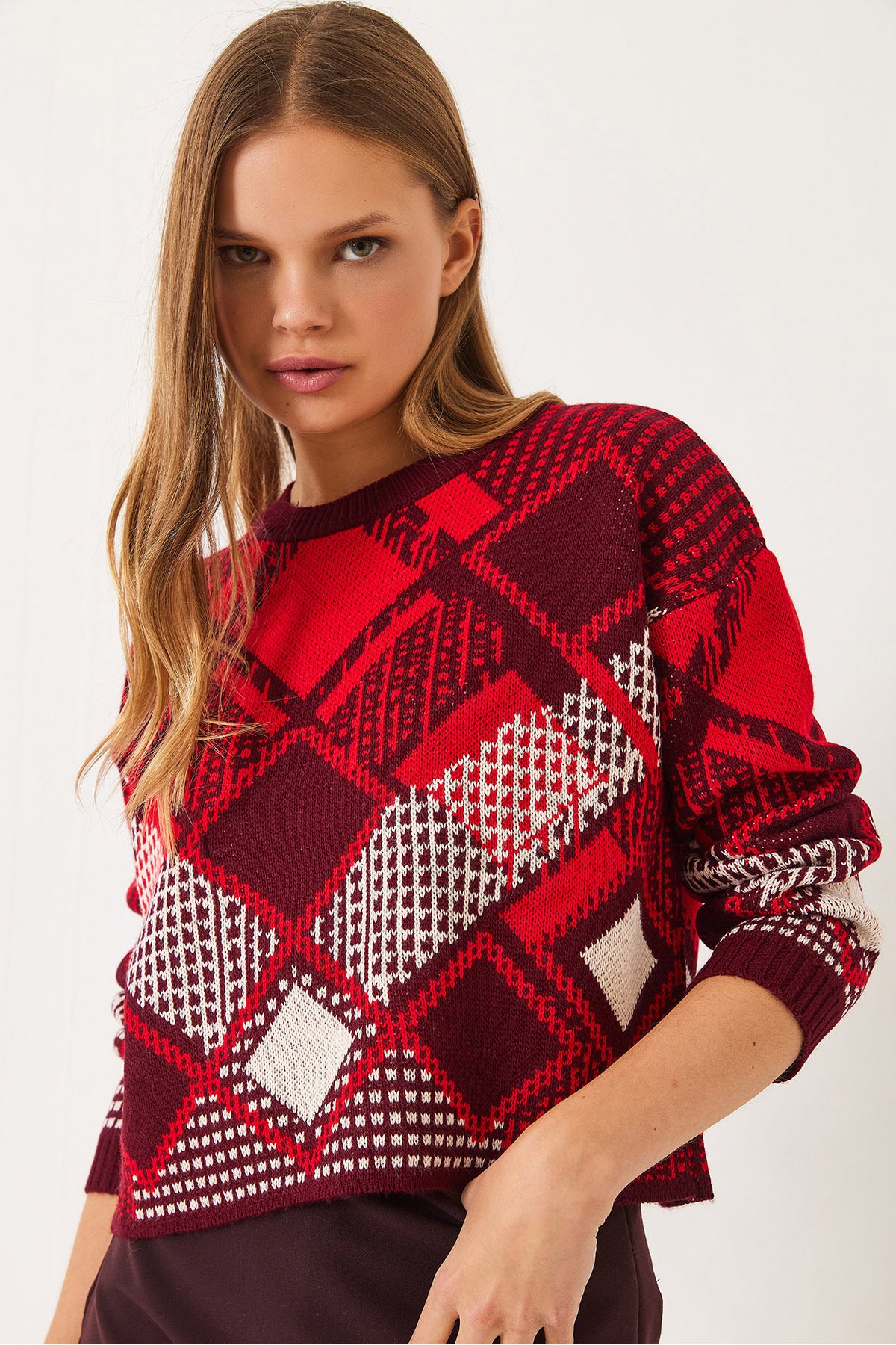 Women's Diamond Patterned Jacquard Knitwear Sweater 20246928