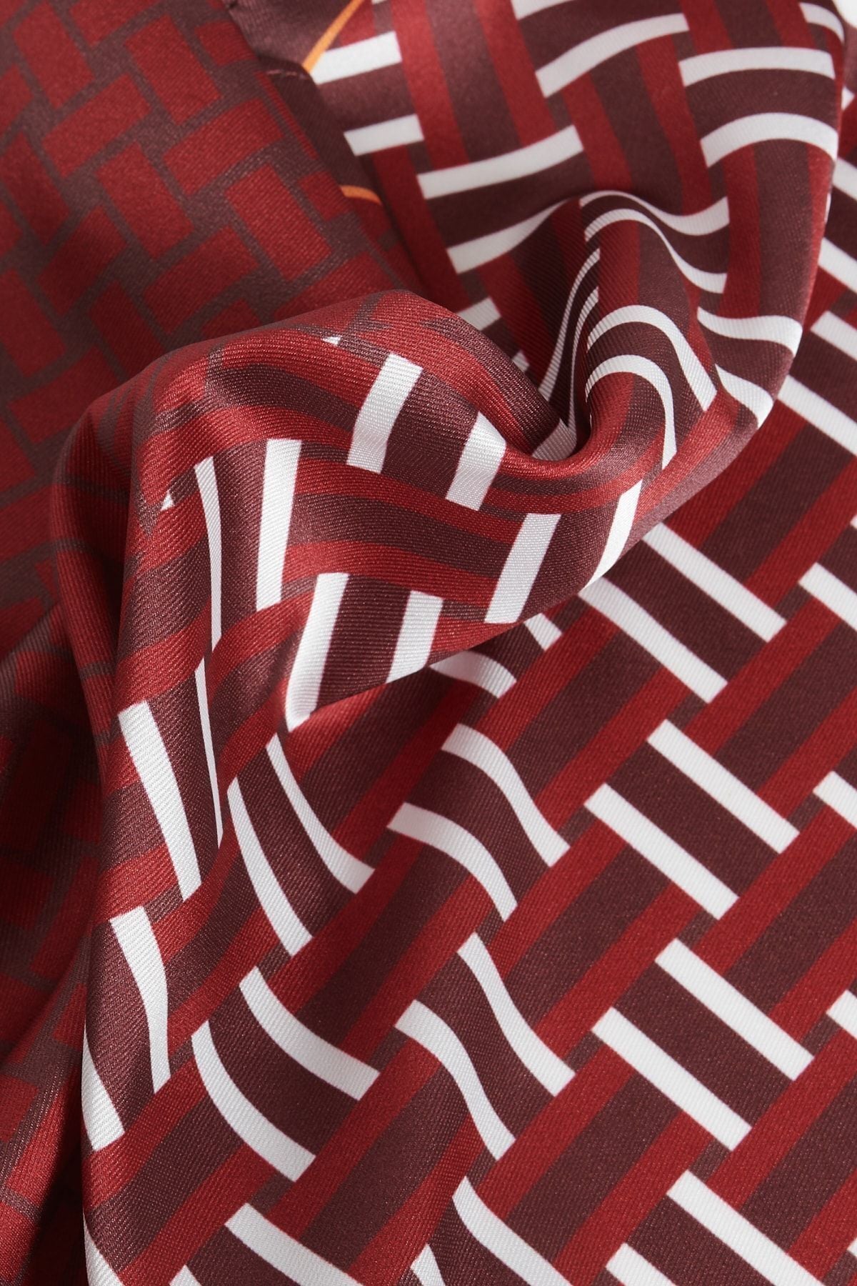 Men's burgundy-red patterned handkerchief