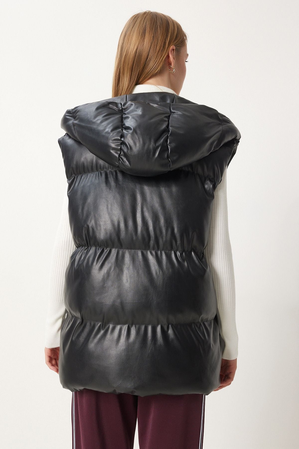 Female black hooded artificial leather overwheeling swelling vest RV00061