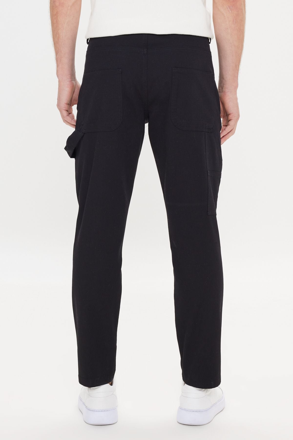 Men's black oversize with plenty of cut waist -tied cotton flexible Achaened side pocket pants