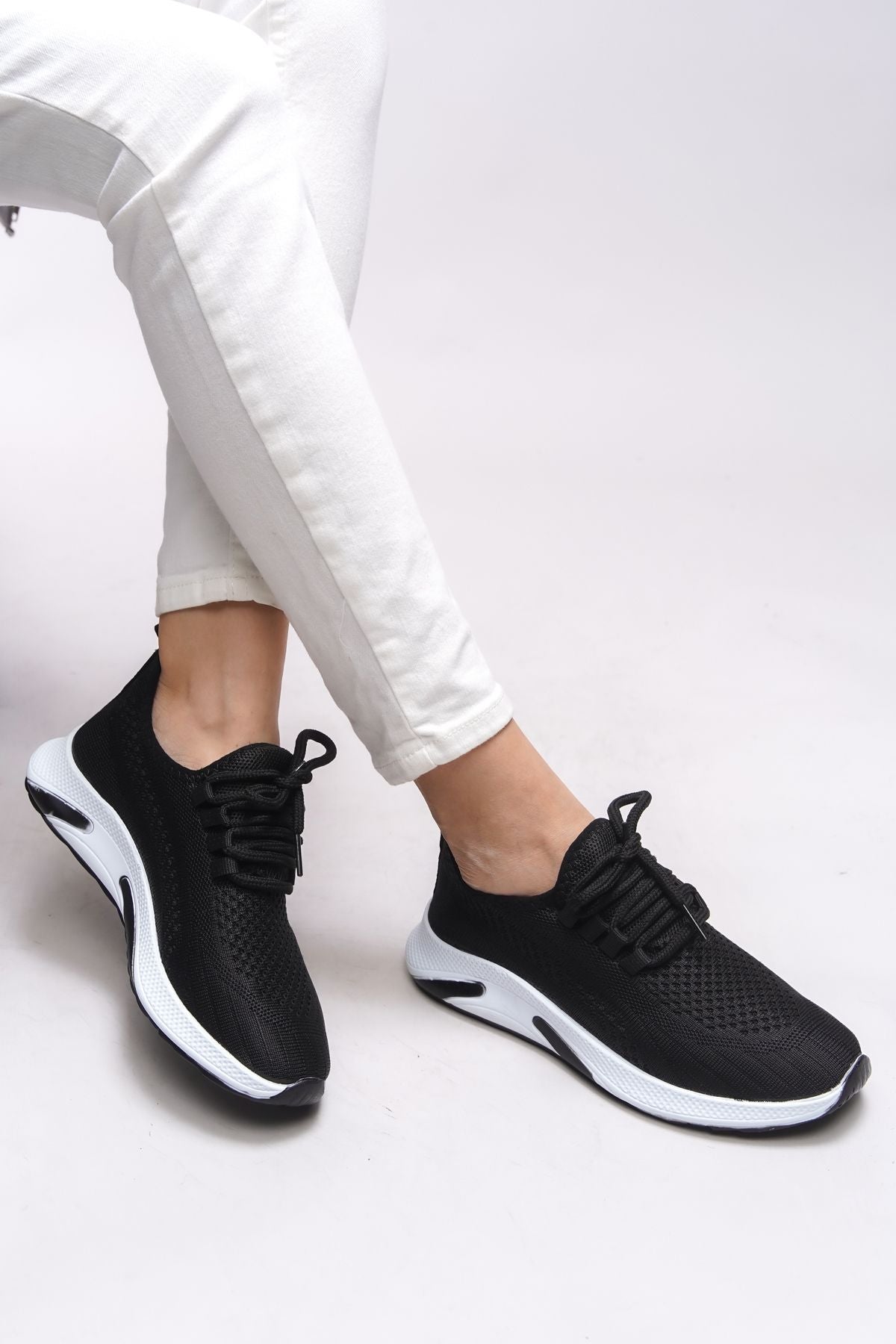 Thiebzar Unisex Sneaker 0012101 Black White