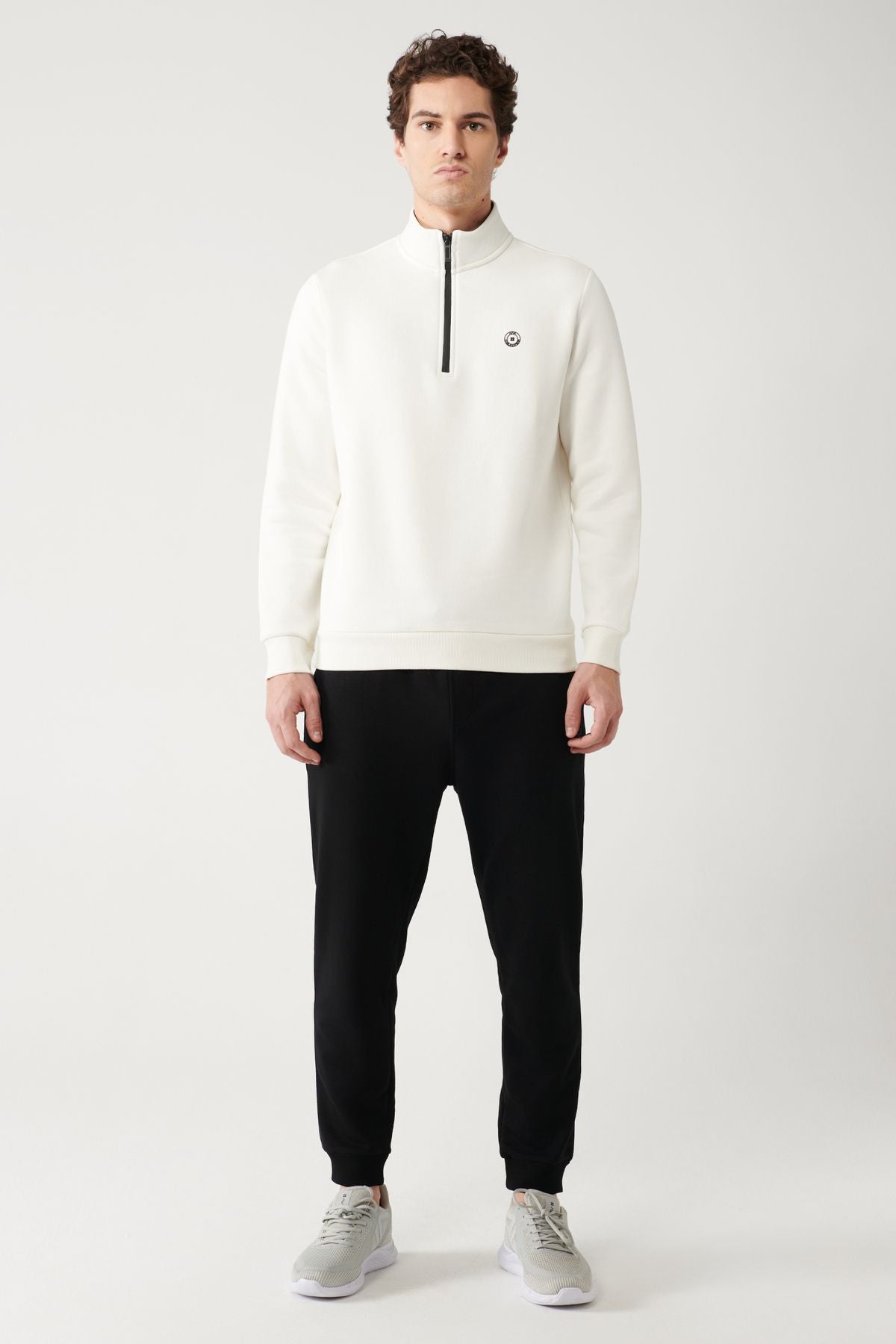 Men's white upright collar zipper with a bondon 3 IP Sweatshirt E001020