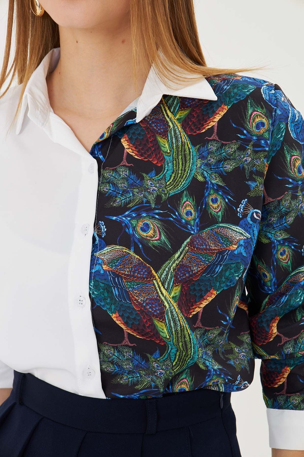 Female Saks Asymmetric Patterned Shirt ARM-25Y001011
