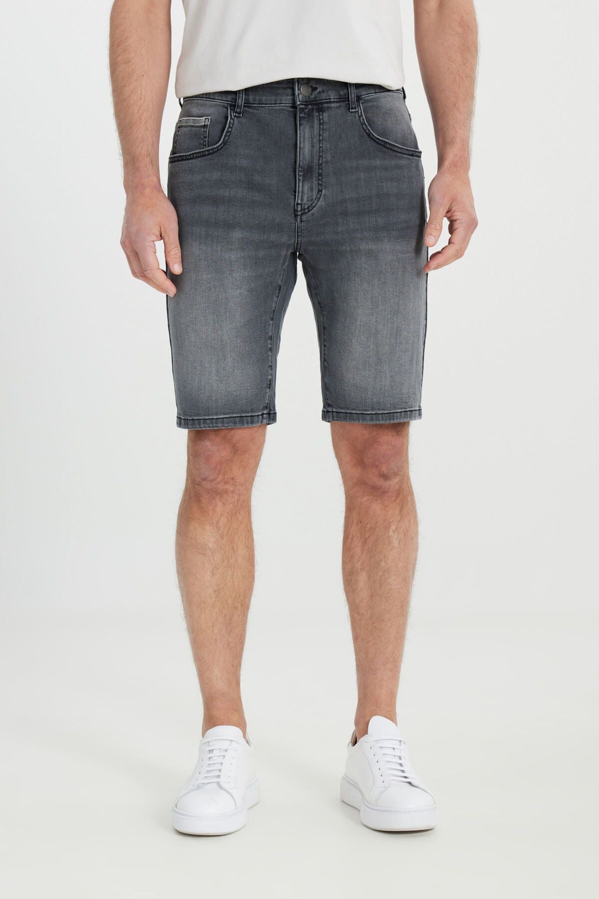 Men's gray slim fit narrow cut cotton flexible denim shorts