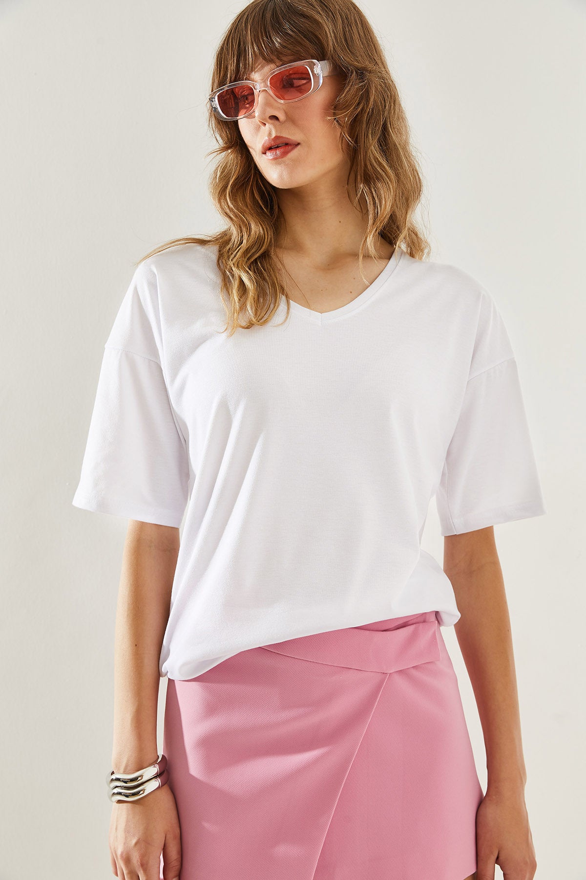 Women's V-Neck Short Sleeve Basic T-Shirt 60251204