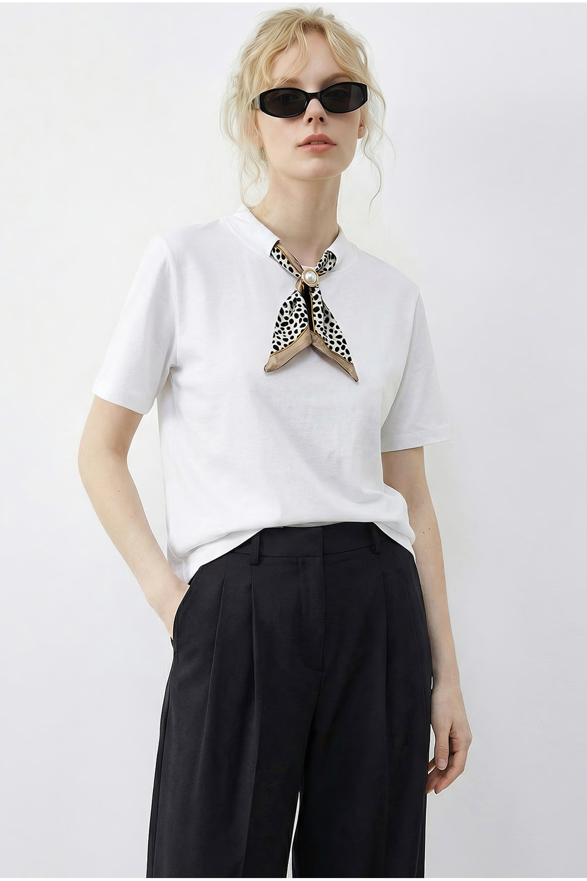 Women's Buckled Scarf Detailed Basic T-Shirt 7601 60283978