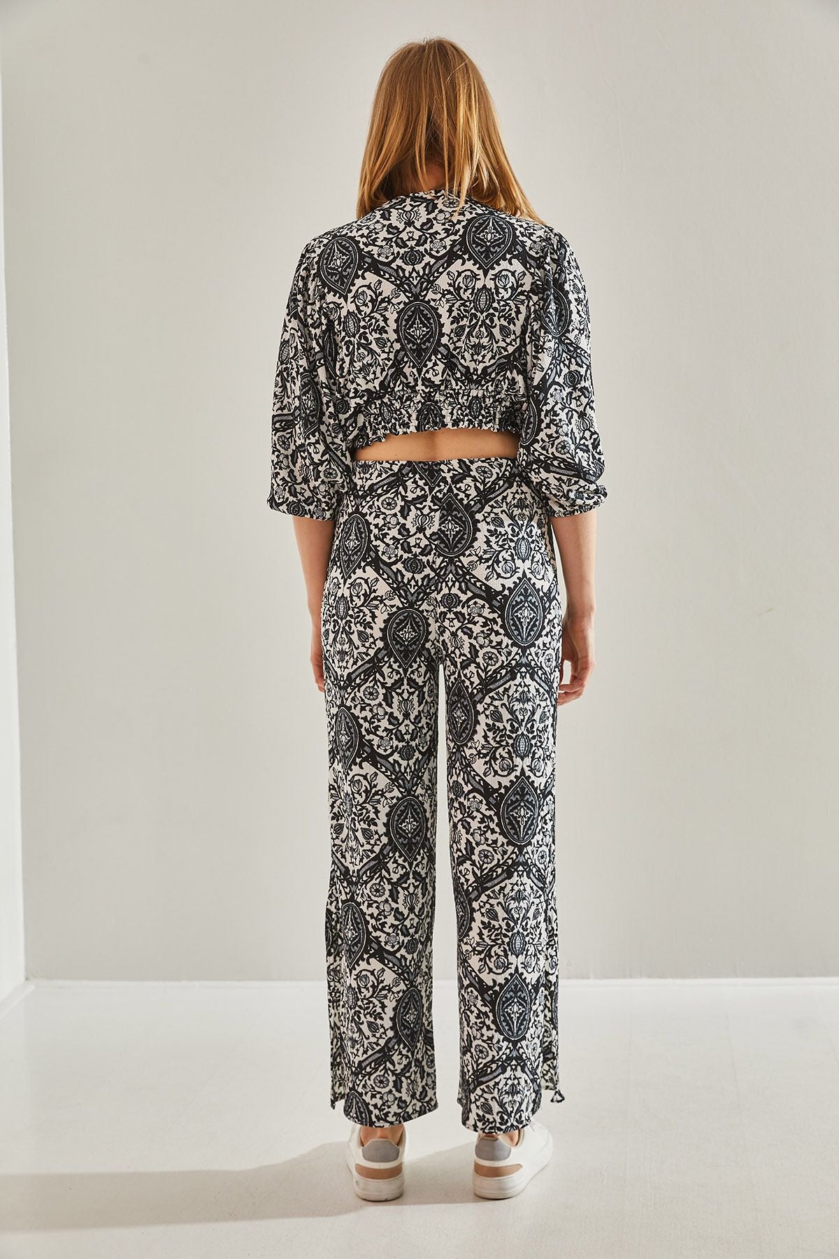 Female Black Connecting Behind and Handle Rubble Crop Palazzo Over-Upper Set 60251033