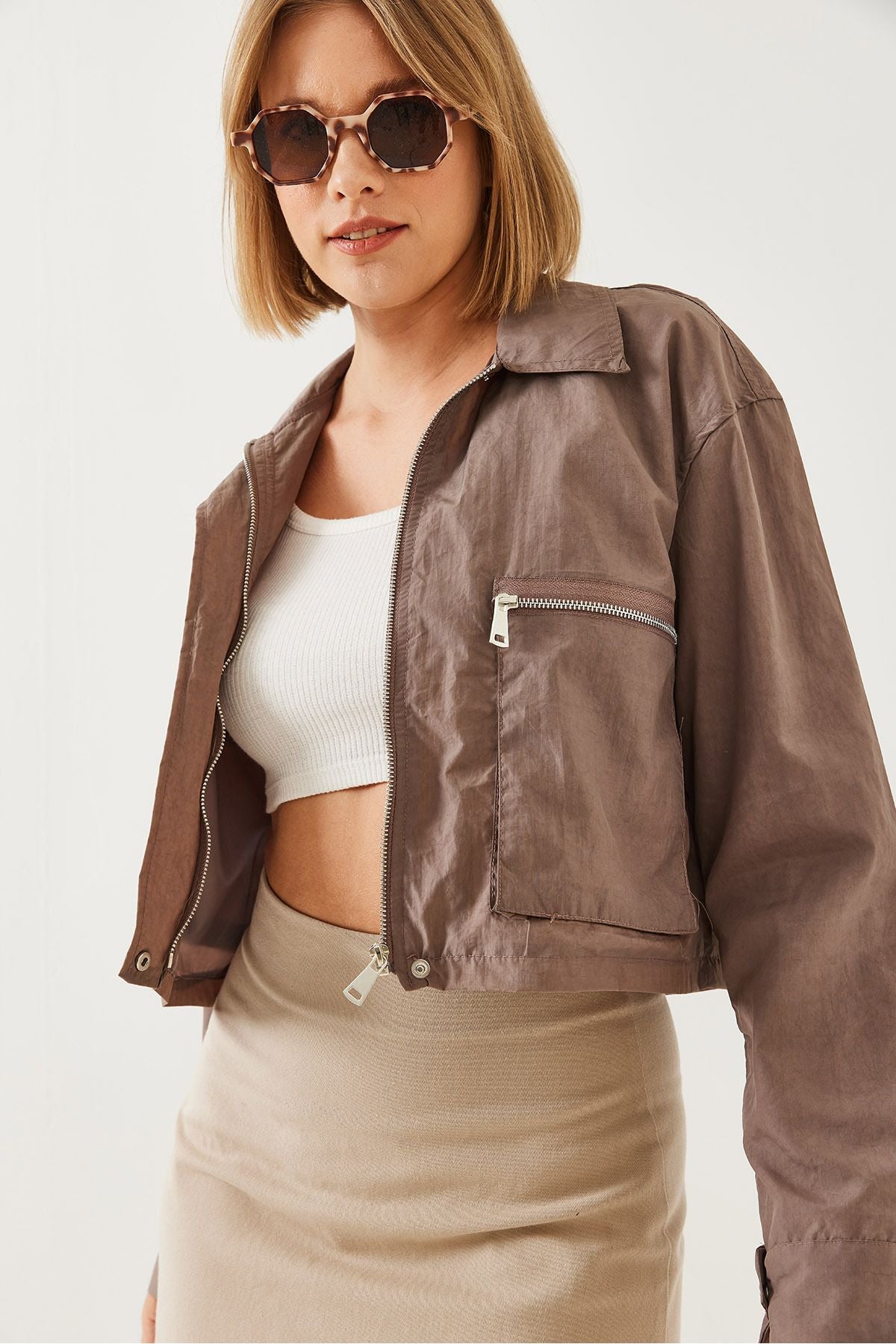 Parachute Fabric Crop Jacket with Female Brace Pocket 2403 60351152