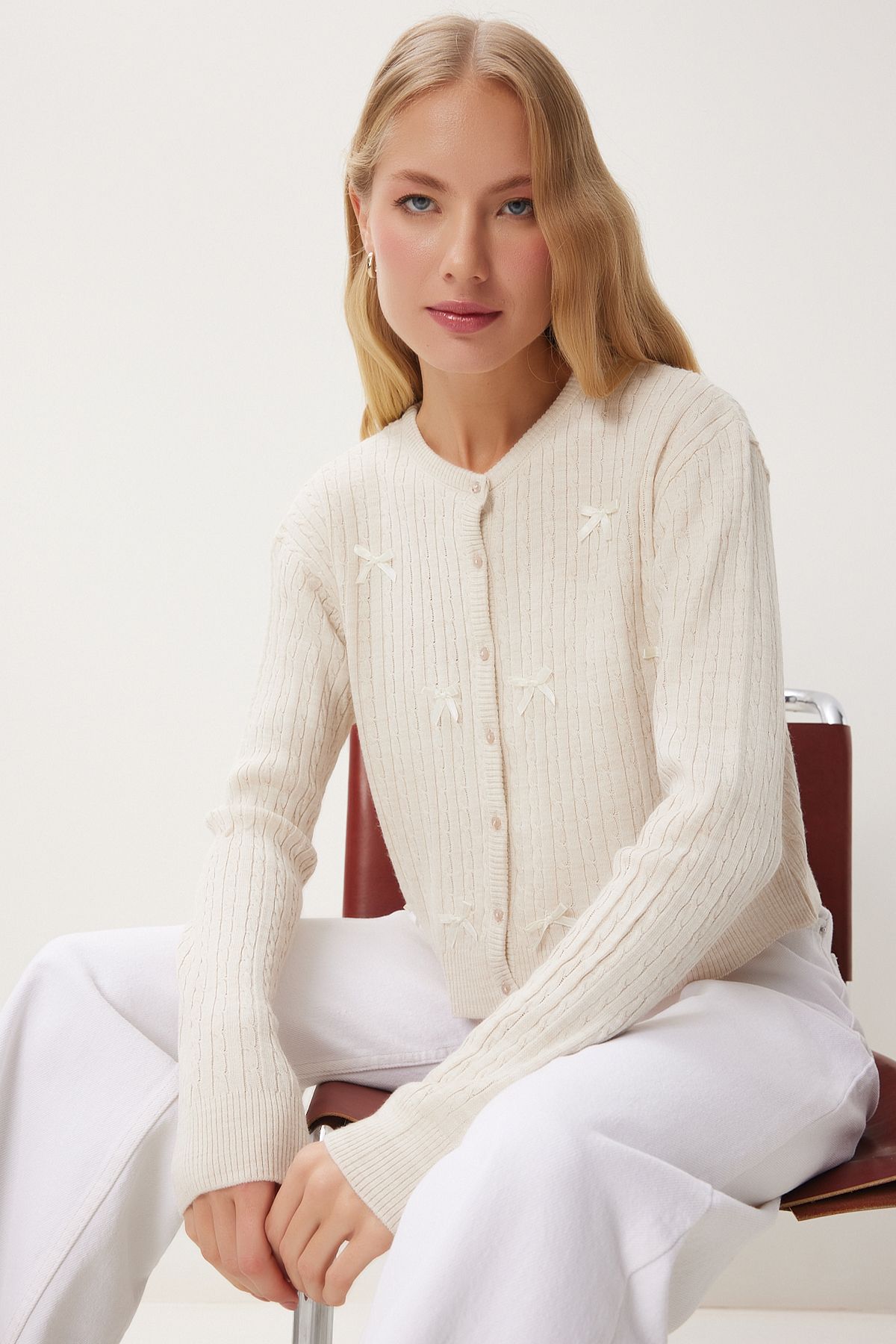 Women's Cream Bow Braided knitted cardigan PF00102