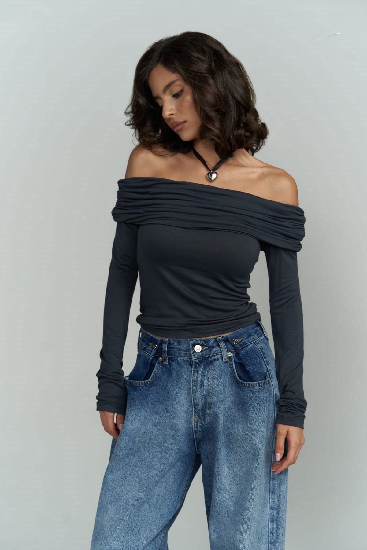 Alonzo Carmen collar long sleeve anthracite blouse