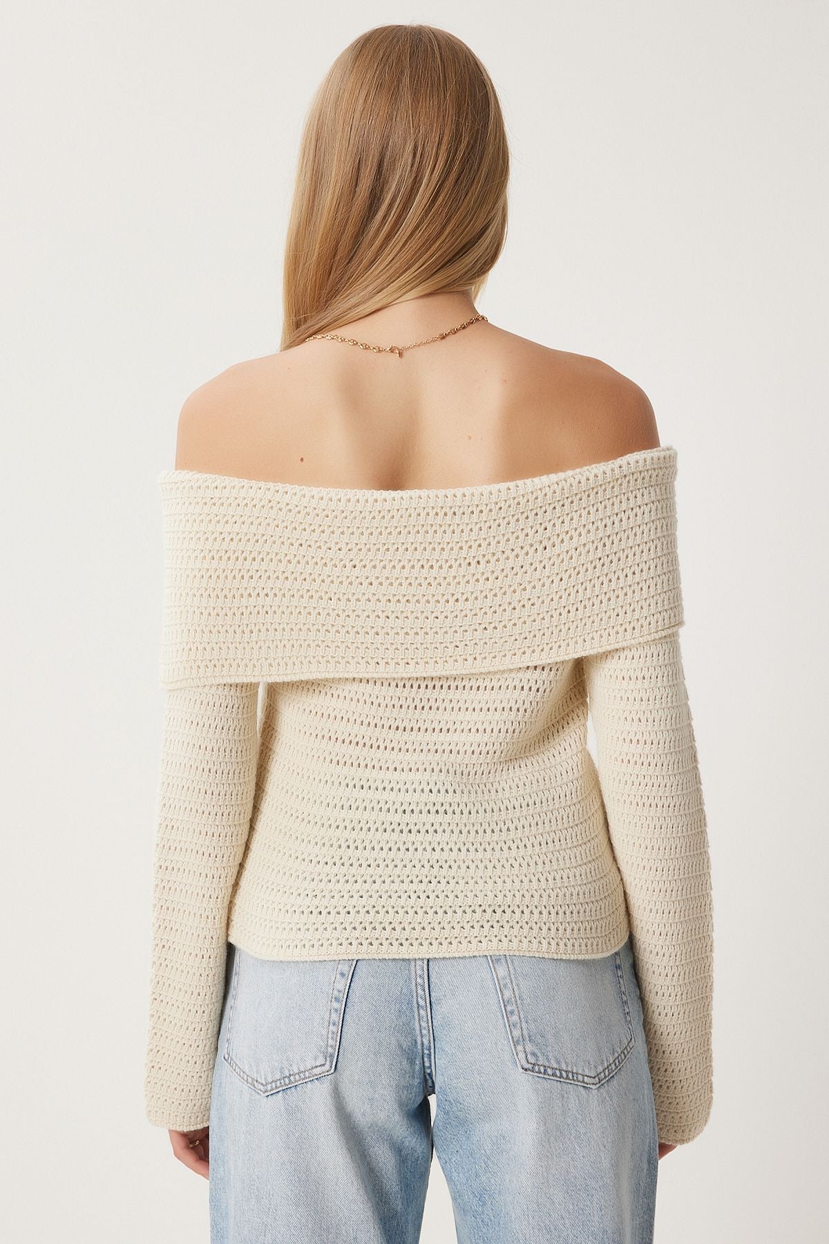 Female beige button low carmen collar knitwear blouse FN03377