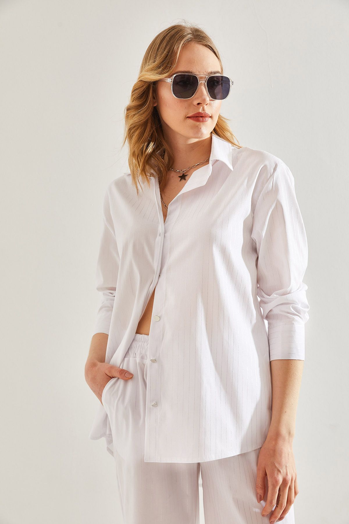 Woman bright striped poplin fabric shirt 60221022