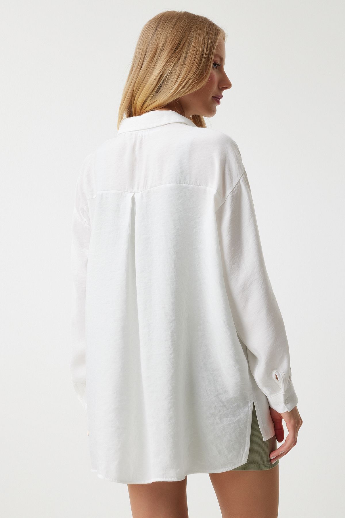 Woman Ekru Oversize Long Linen Ayrrin Shirt to00141