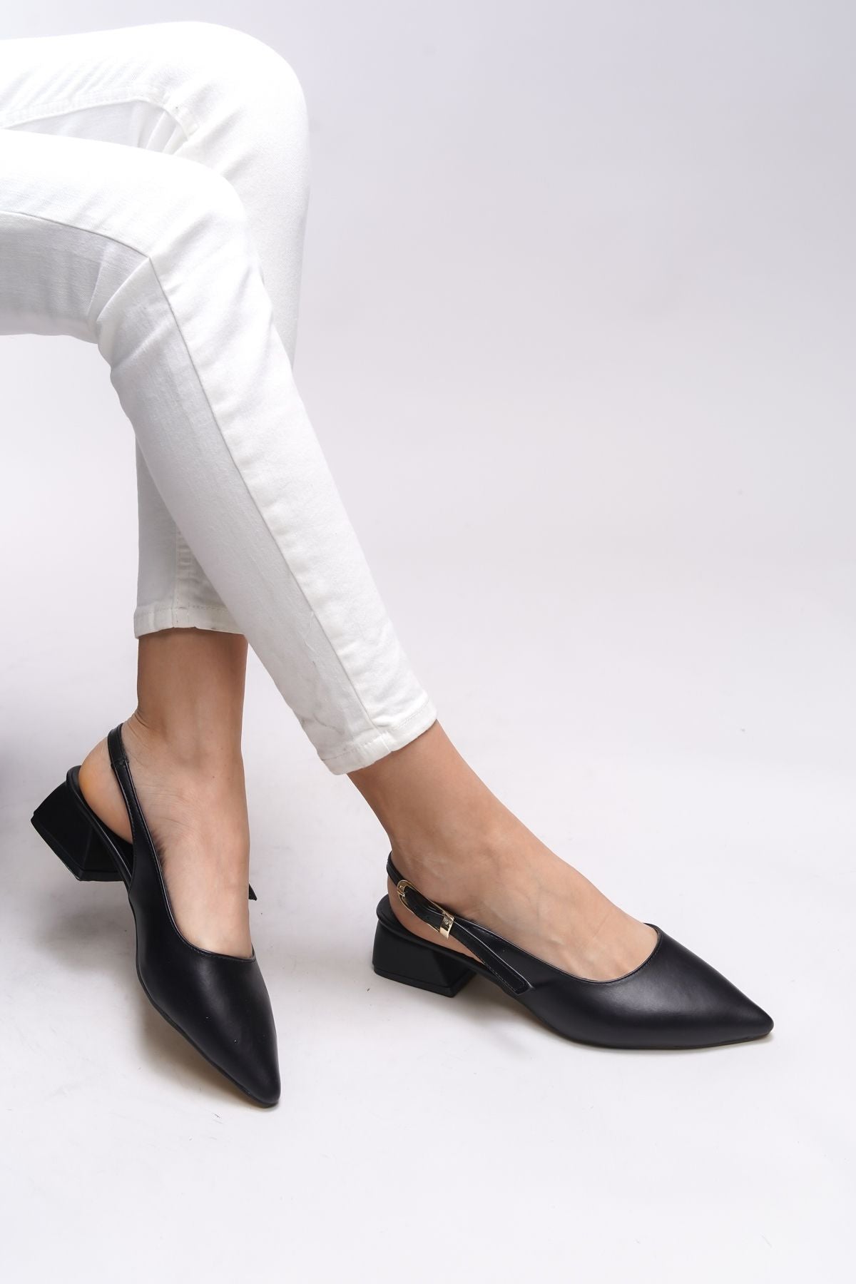 Tyltora Behind the Back of Woman Open Pointed Nose Heeled Shoes 0012303 Black Skin