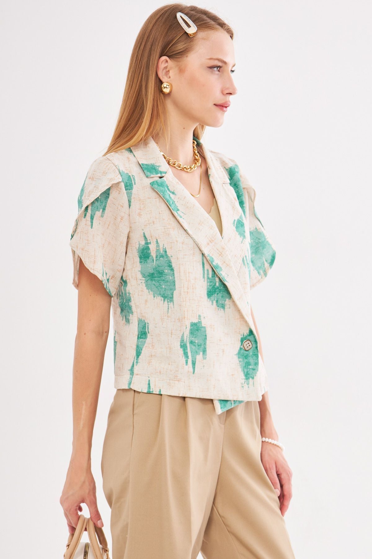 Female green linen-looking patterned handle slit Crop Short Sleeve Jacket ARM-24Y001095