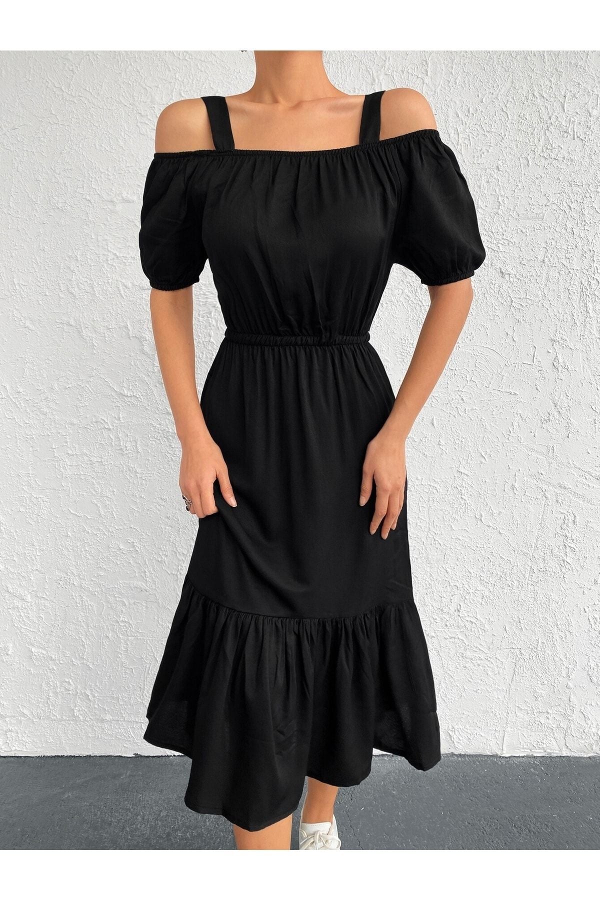 WOMEN BLACK WALL RUBLED HANDLED DRESS ARM-21K001214