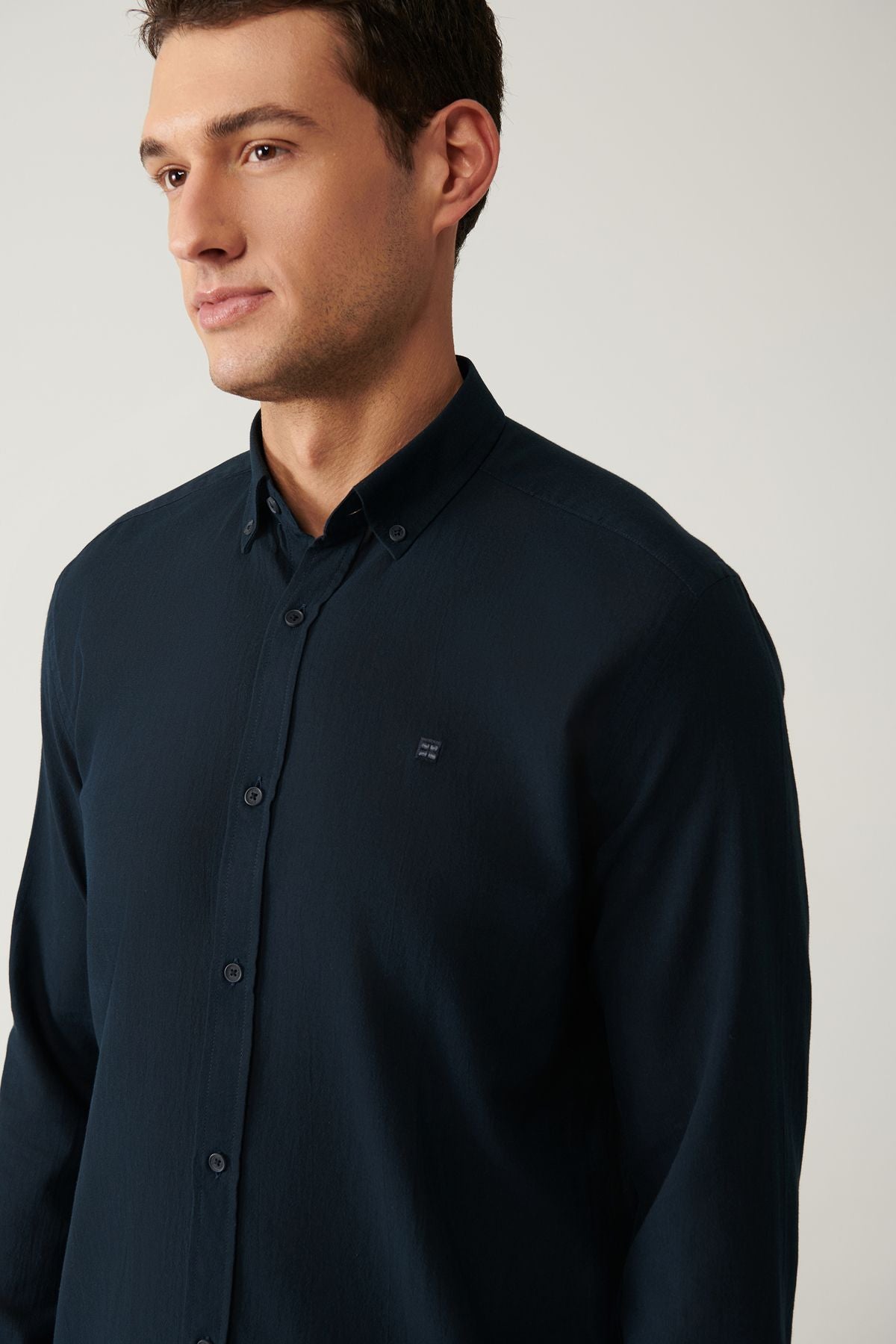 Men's Navy Blue Shirt 100 %Cotton Futter Soft key buttoned collar long sleeve regular fit E002206