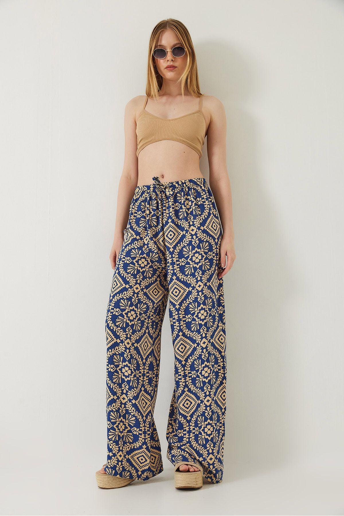 Female -linked patterned viscose pants 60261353