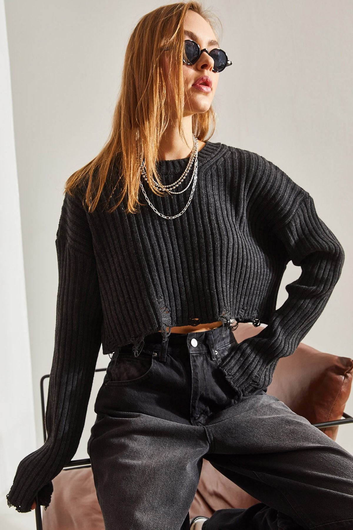 Female Bike collar tear detailed crop knitwear sweater