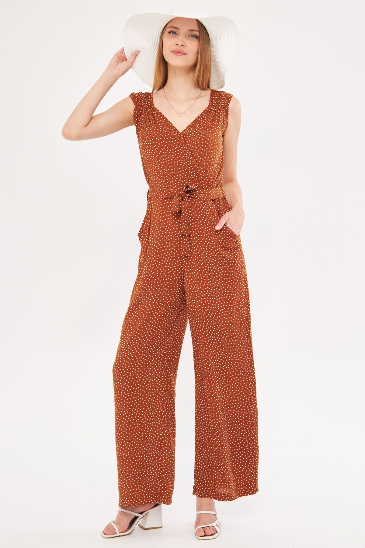 Woman Taba Cruve Collar Shoulder Tire Detailed Red V Born Long Tulum ARM-24Y001049