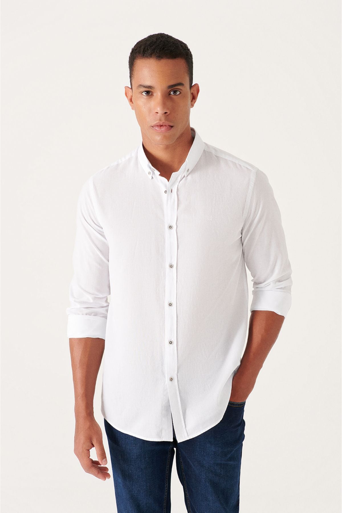 Men's White 100 %Cotton Futter Soft Key button with button shirt E002206